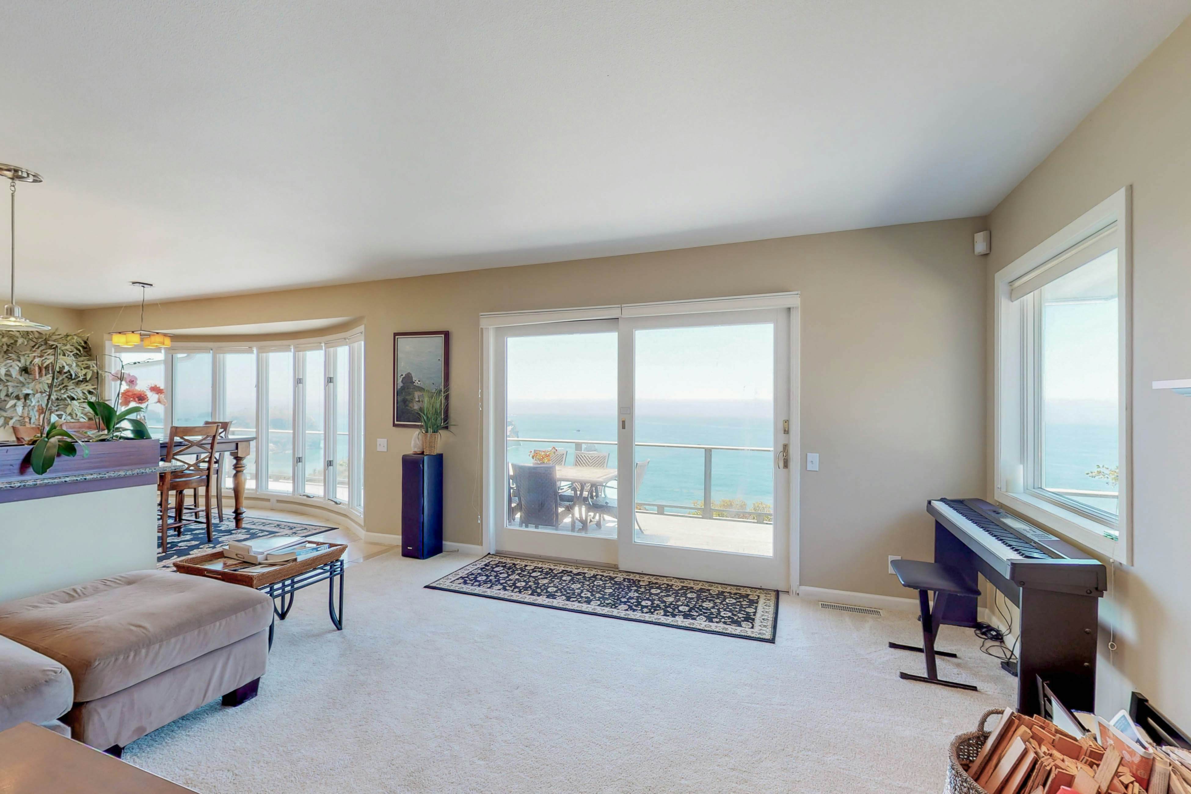 Whalerock Luxury Home