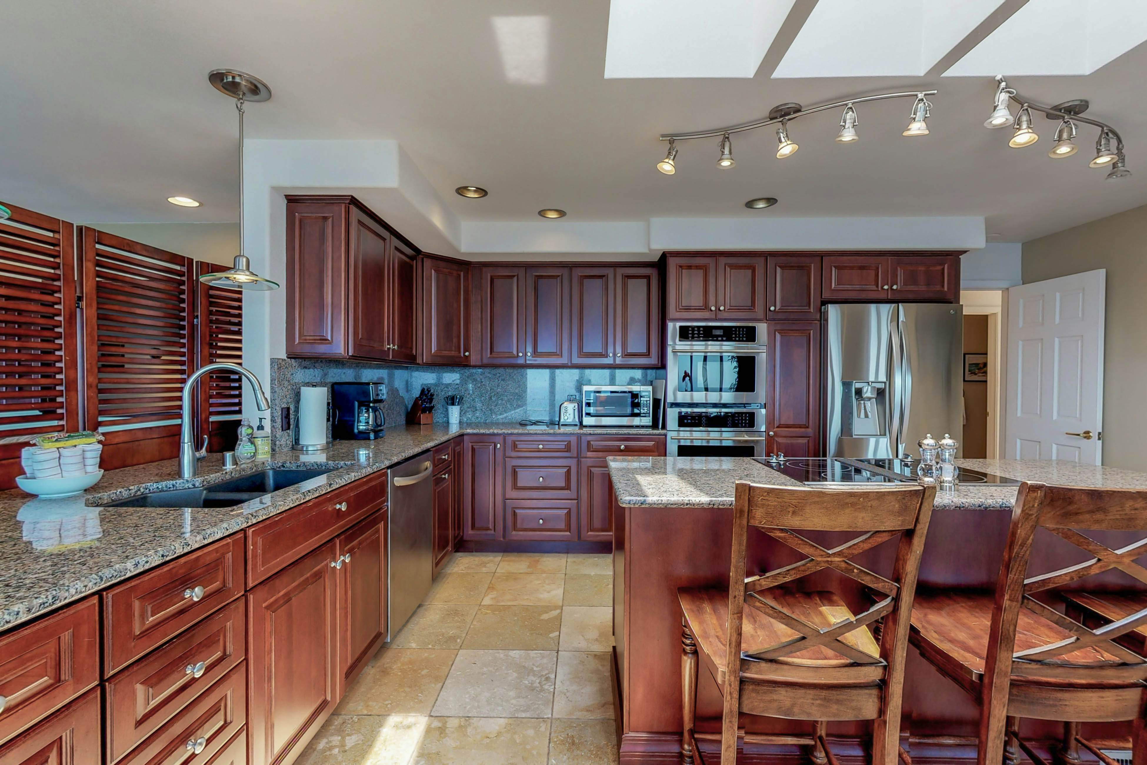 Whalerock Luxury Home