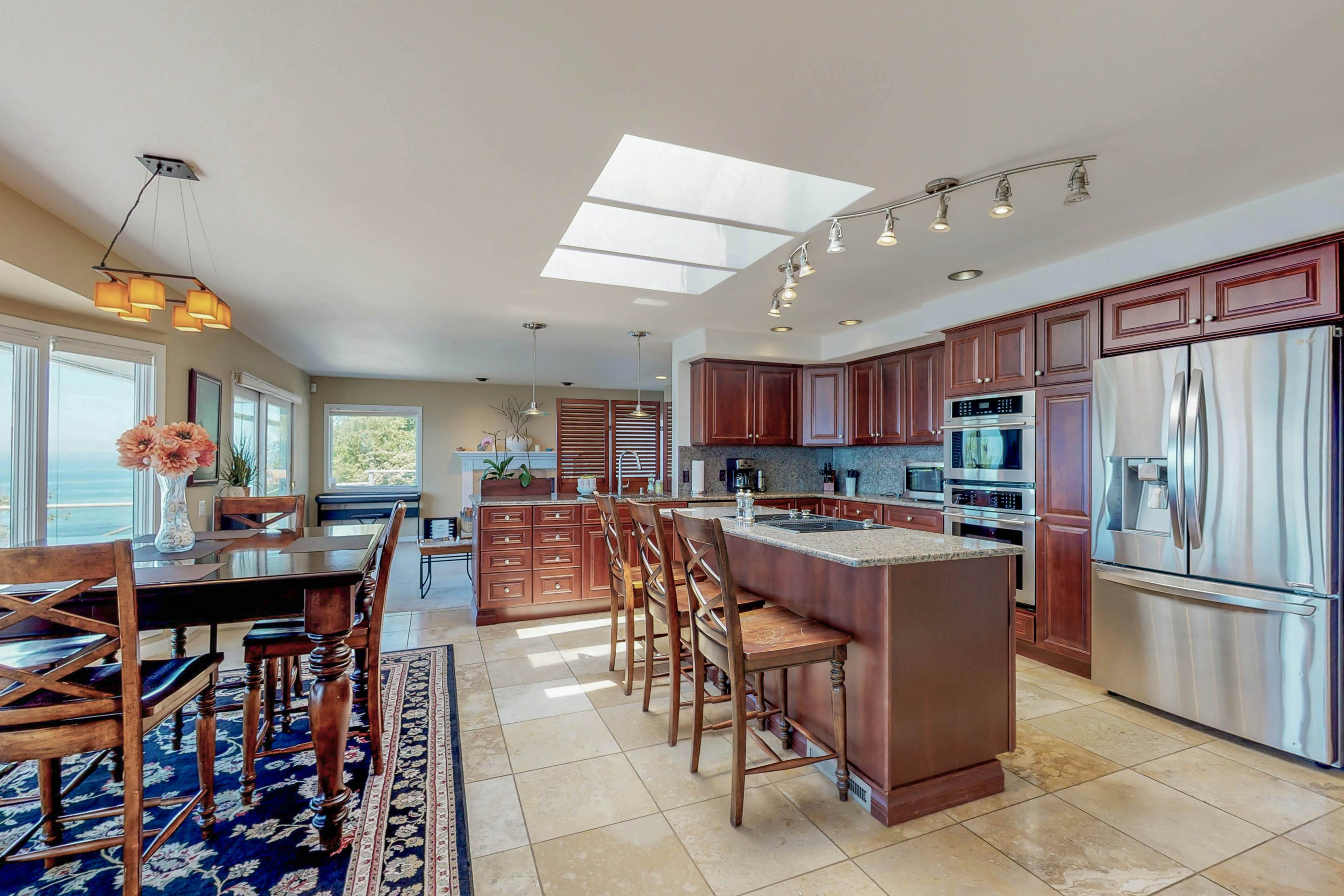 Whalerock Luxury Home