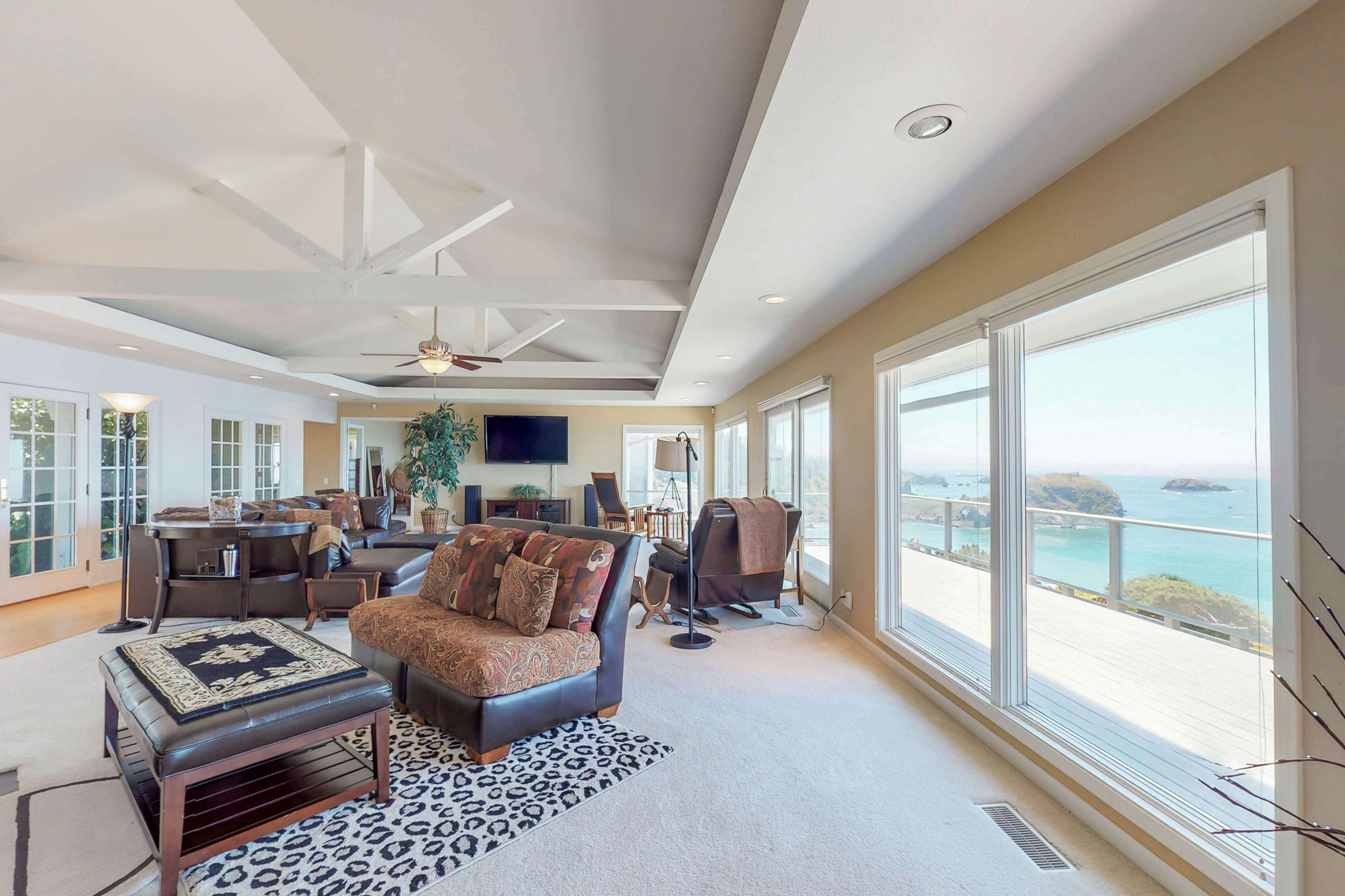 Whalerock Luxury Home