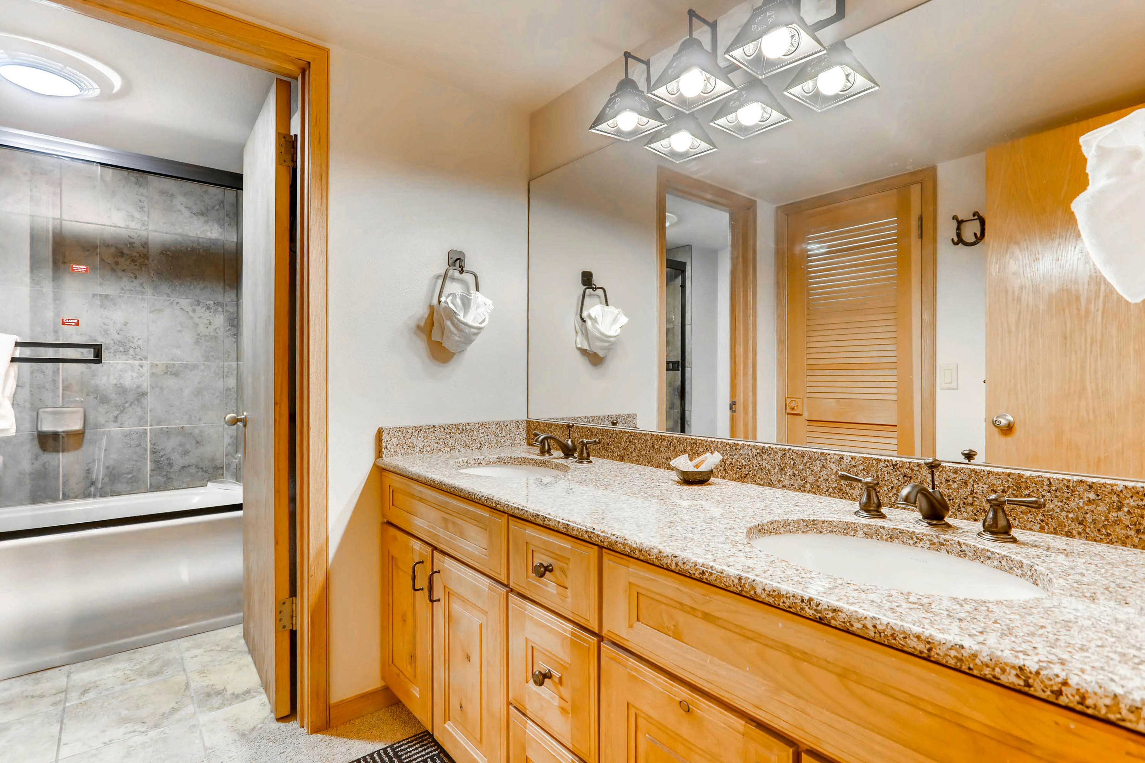 Ski Run Condominiums 108