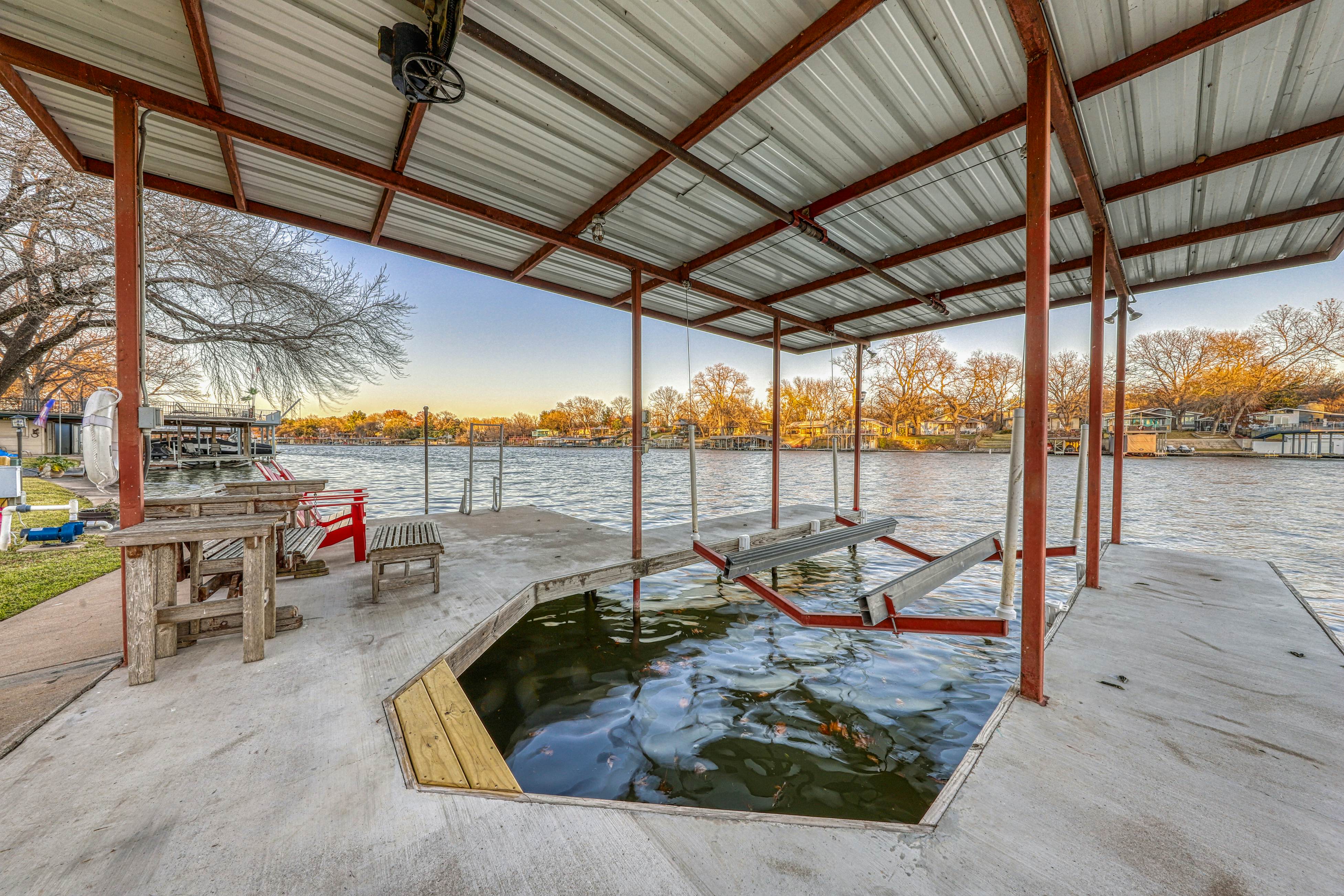 Lake Escape 2 BD Kingsland, TX Vacation Rental Vacasa