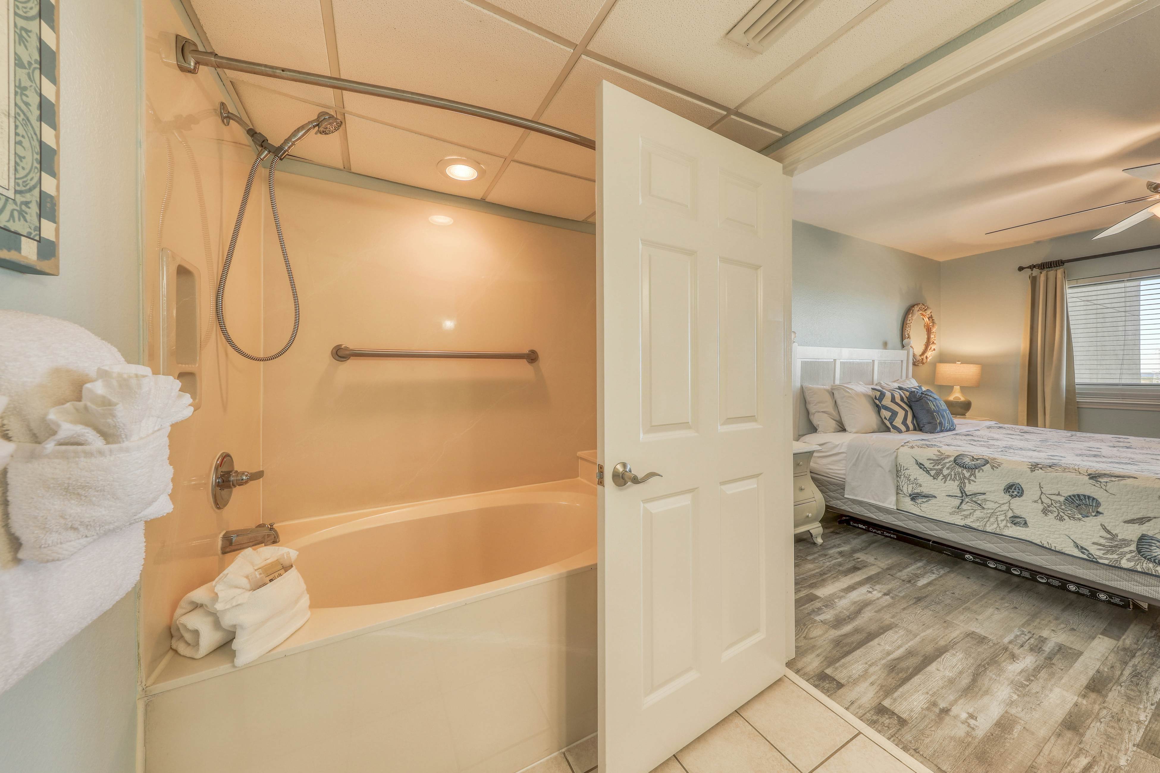 Emerald Beach Resort 1433