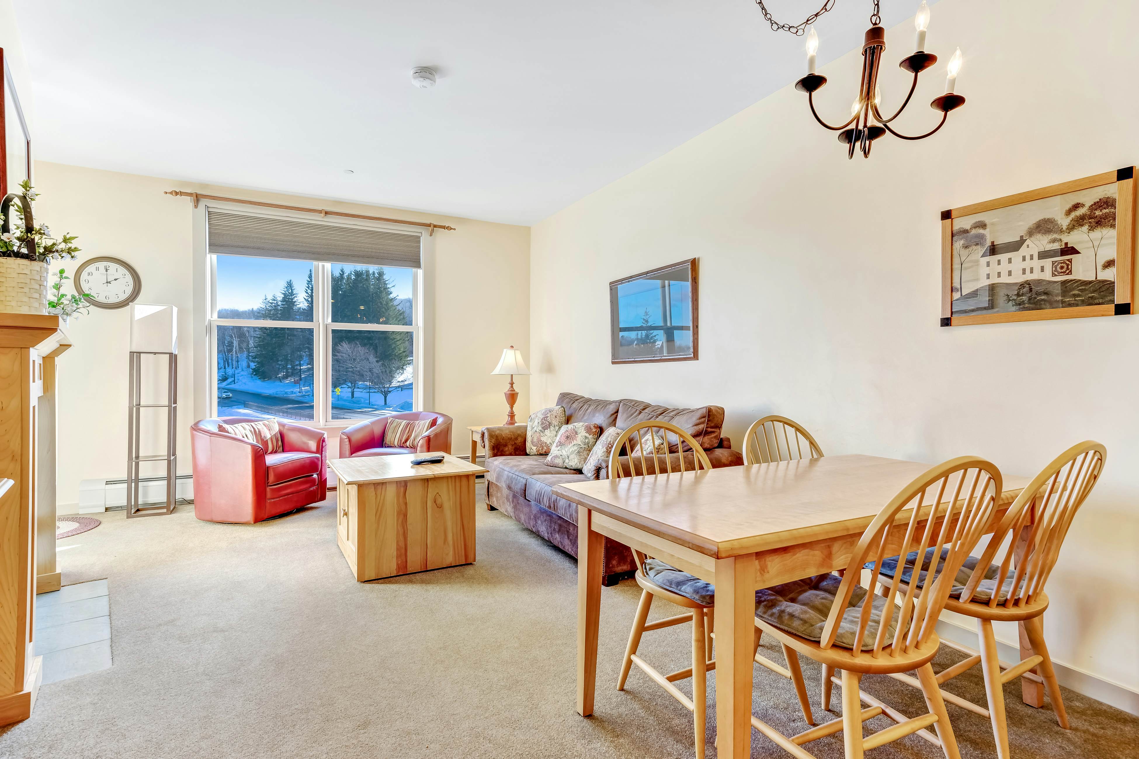 Long Trail House 368 1 BD Stratton, VT Vacation Rental Vacasa