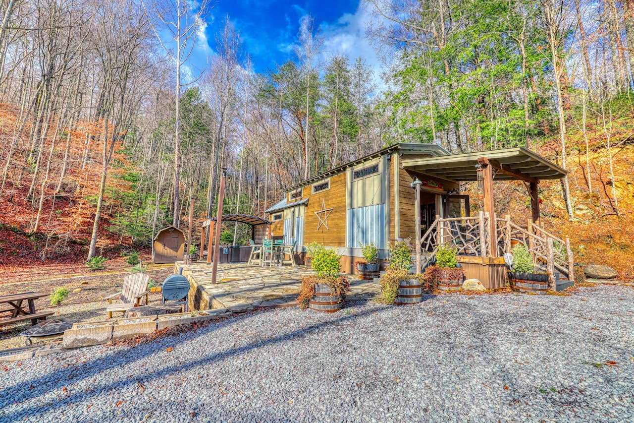 Smoky Mountain Tiny Home 1 BD Vacation Rental in Pigeon TN Vacasa