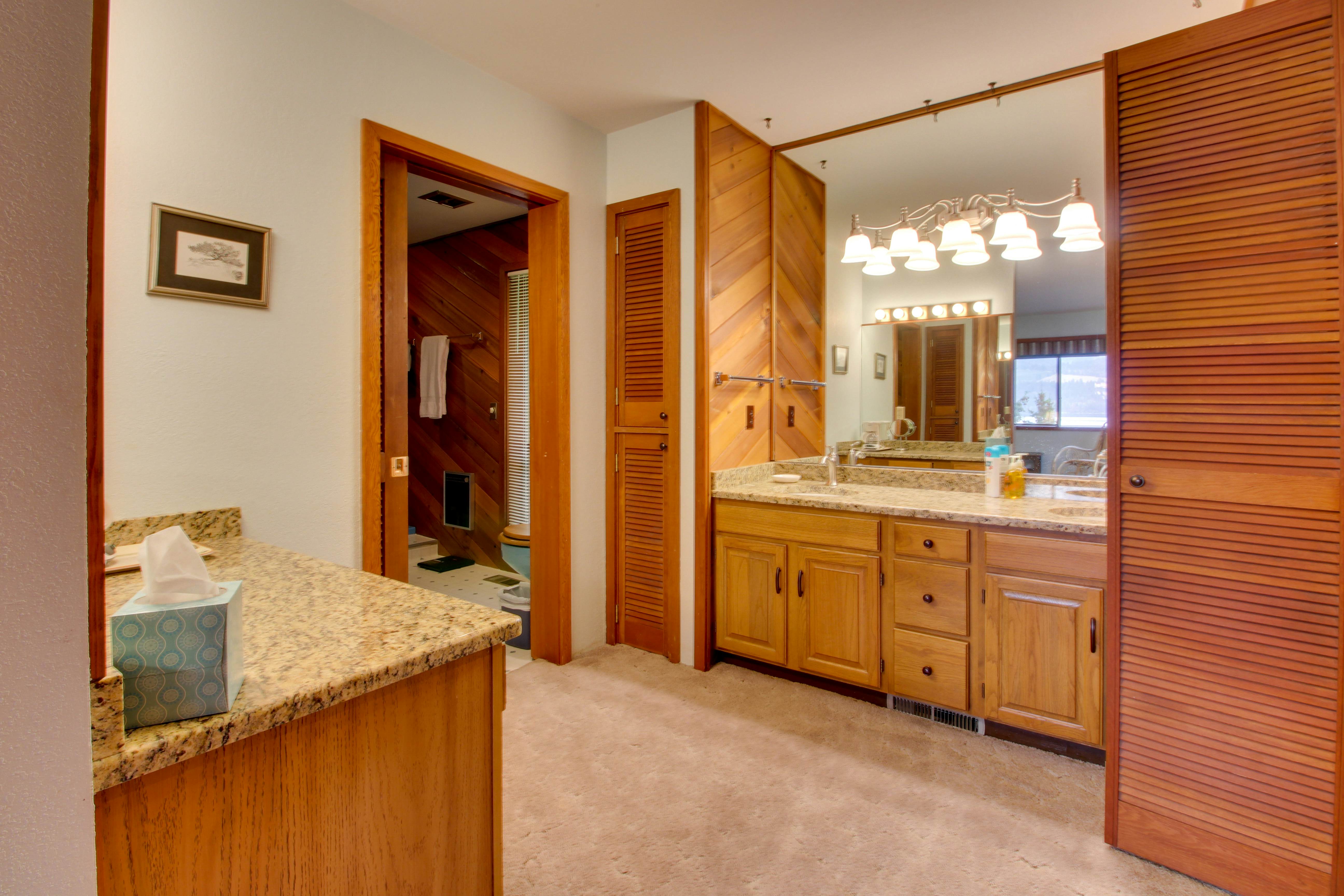 Armstrong Lakehouse 5 BD Manson, WA Vacation Rental Vacasa