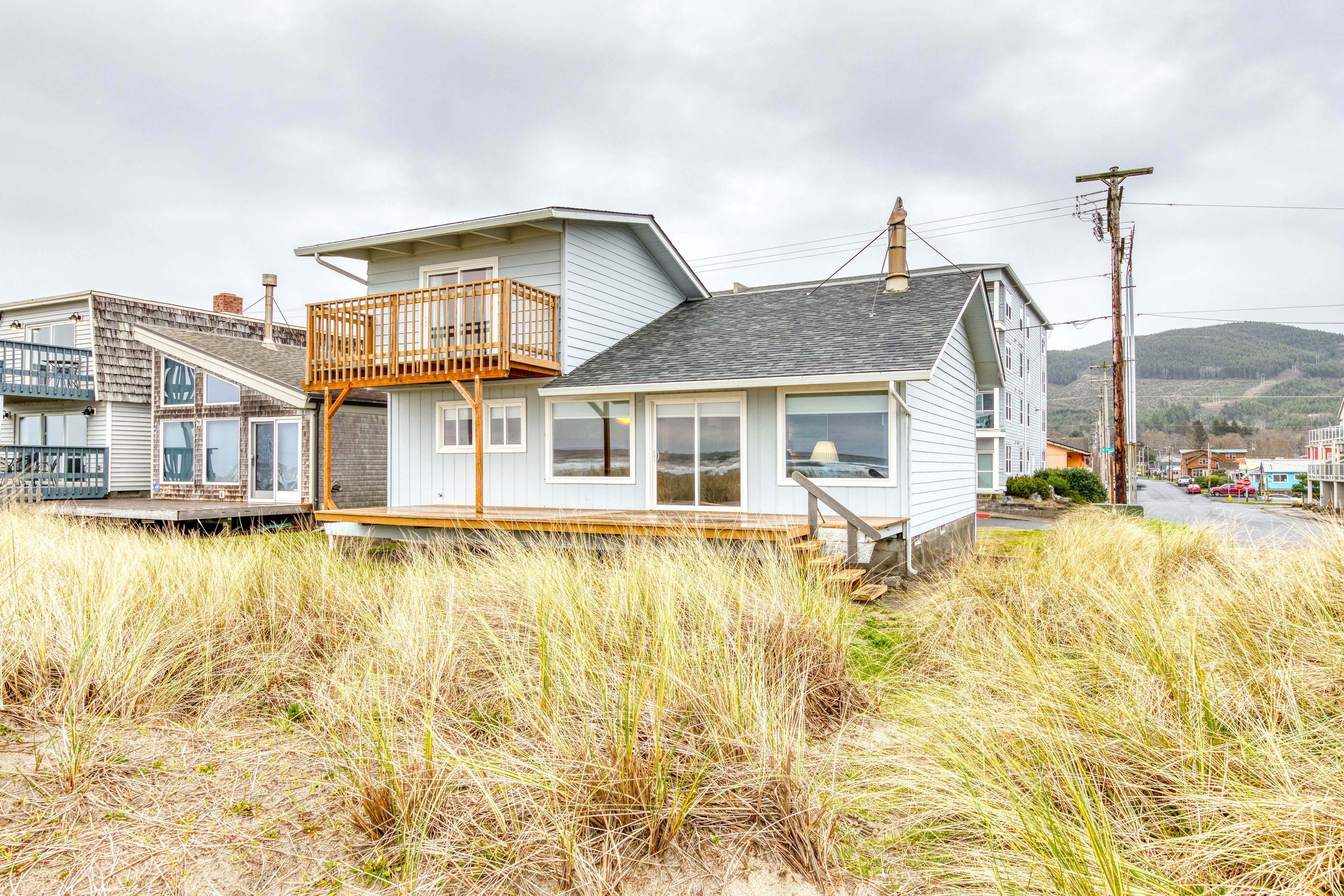 Rockaway Beach Cozy Cabin 3 BD Rockaway Beach, OR Vacation Rental Vacasa