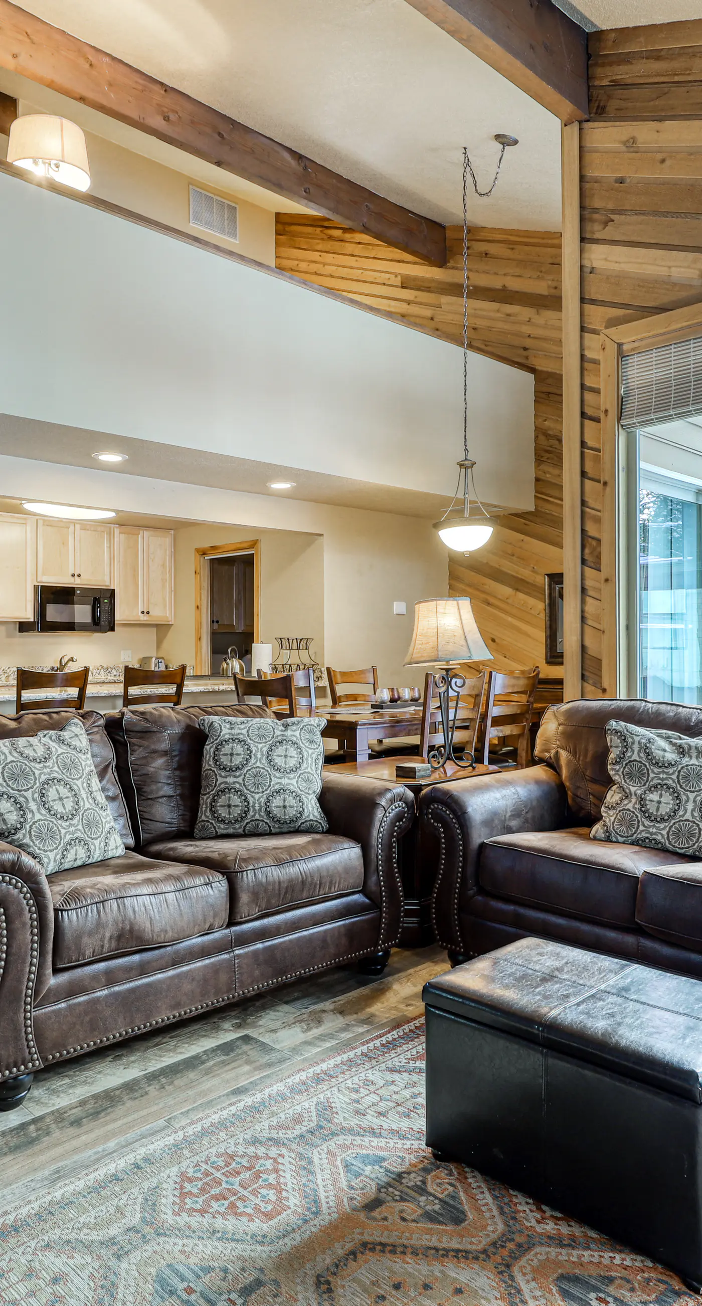 Sunriver Oregon Vacation Rentals | Cabins, Homes & Resort Getaways | Vacasa