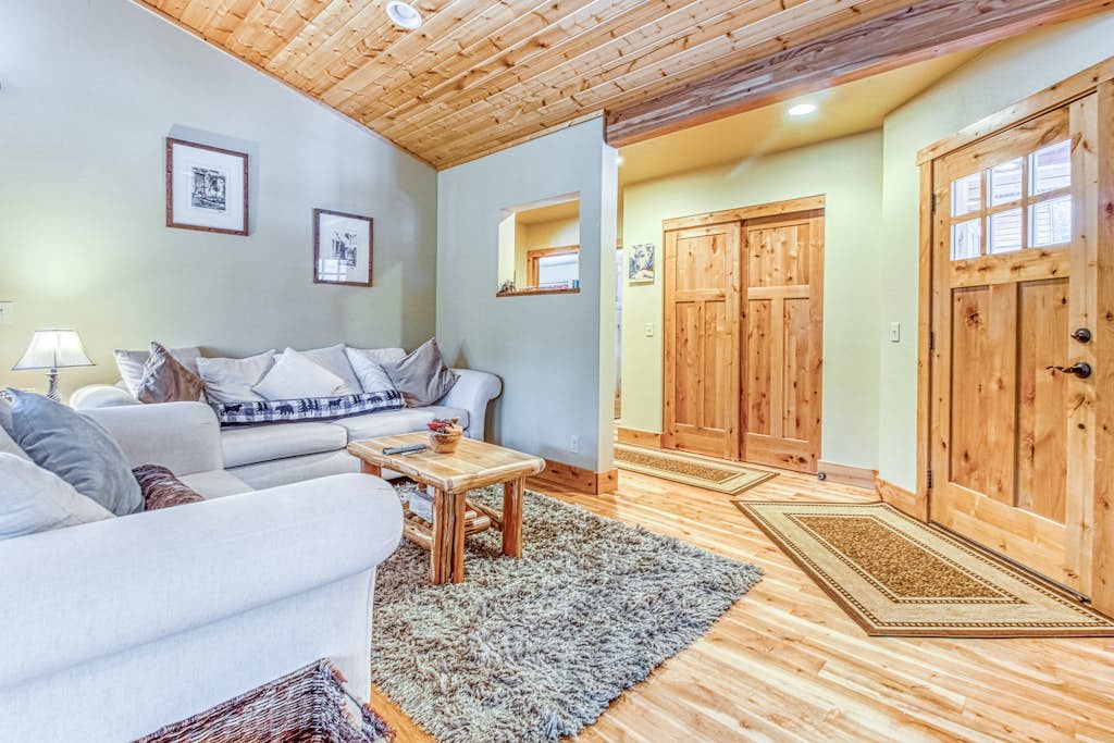 Lake Wenatchee Cabin Rentals Vacation Rentals Lodging Vacasa