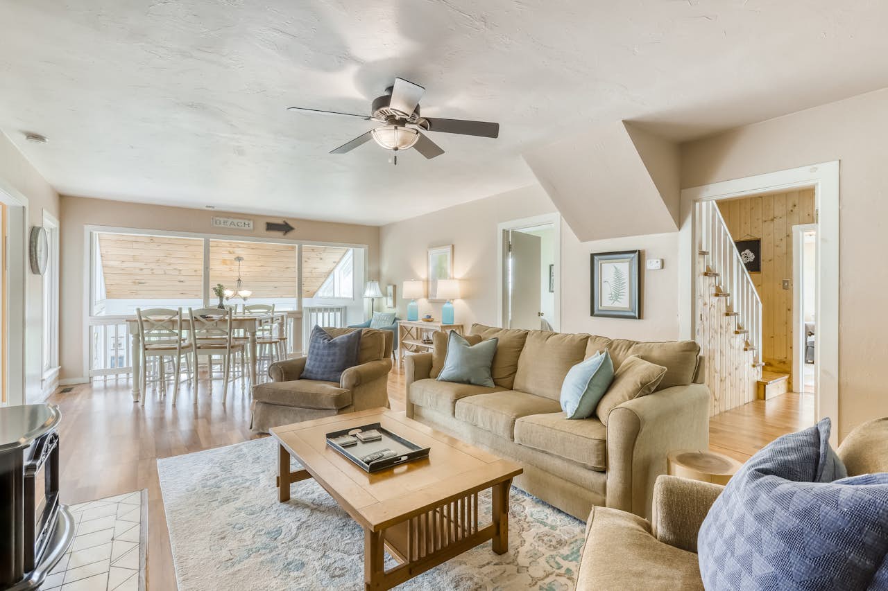 Orick Getaway 3 BD Orick, CA Vacation Rental Vacasa