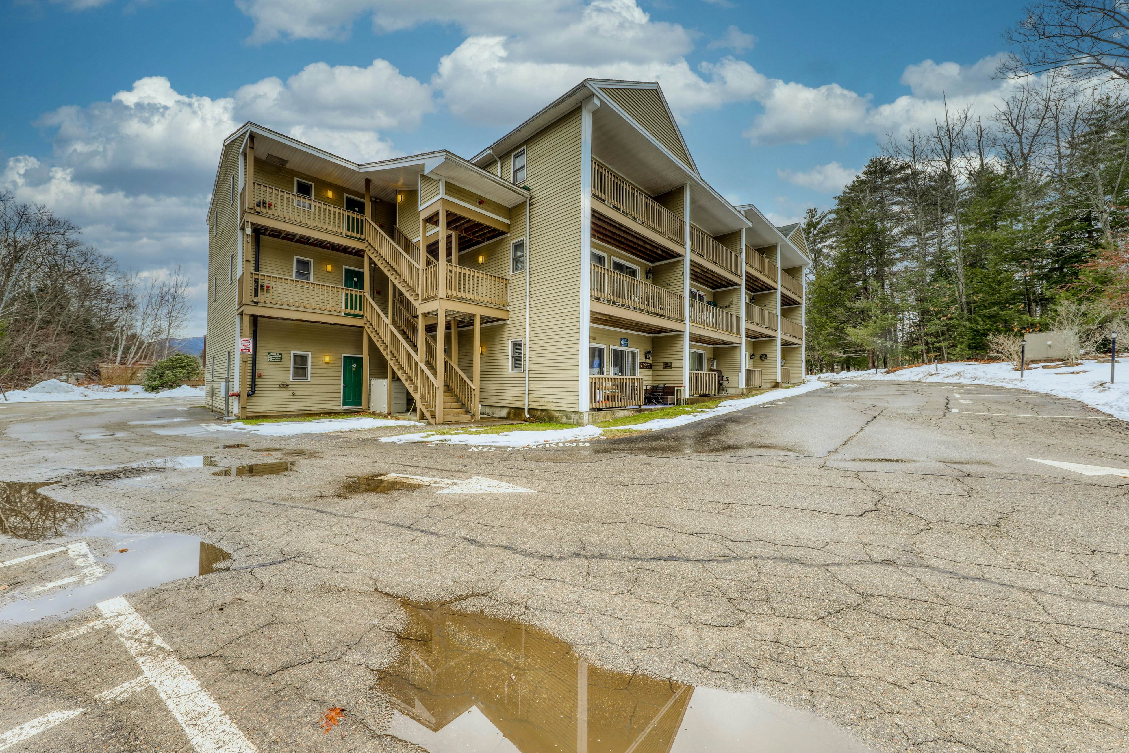 Misty Harbor Resort - Unit 219