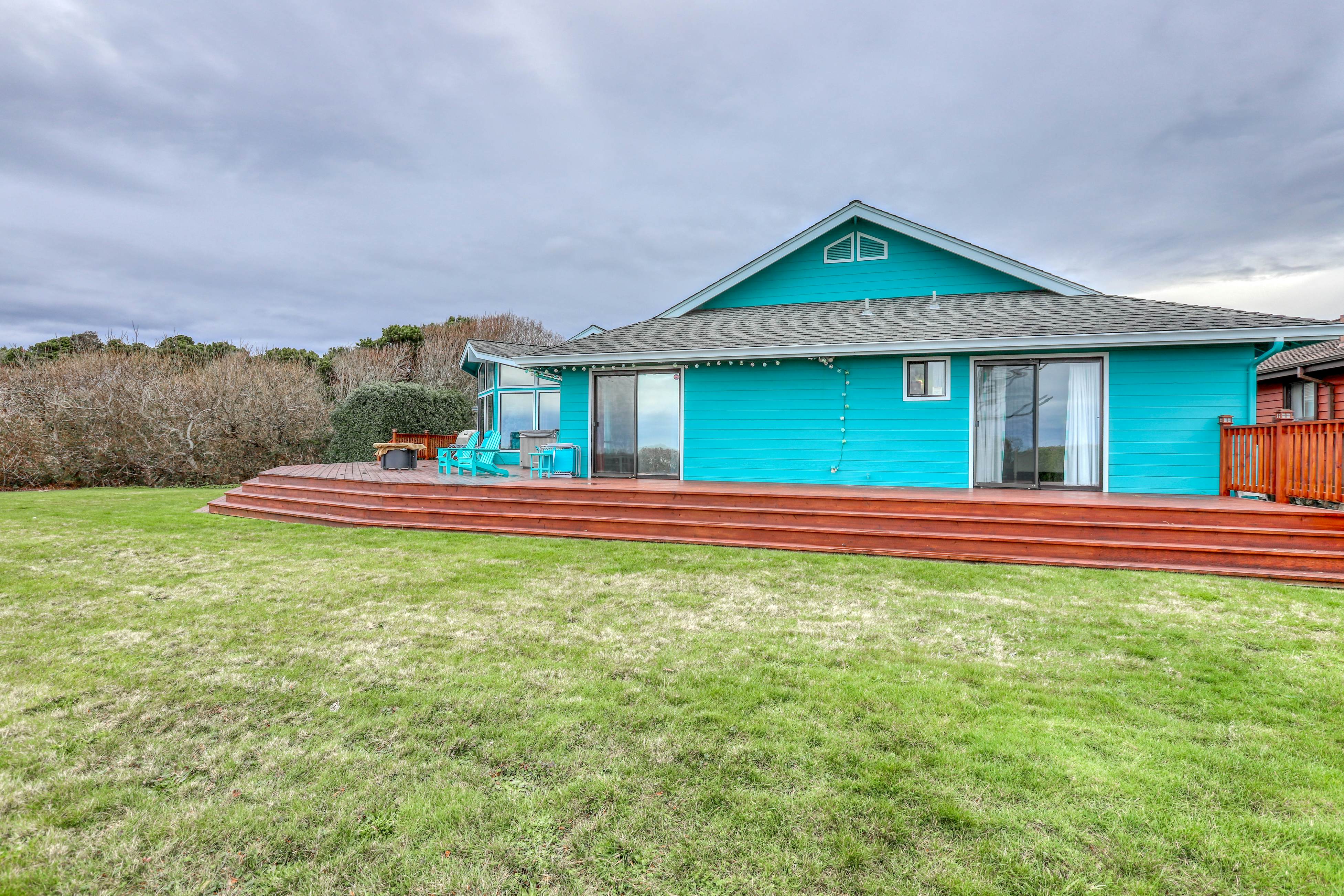 Mermaid Cove 3 BD McKinleyville, CA Vacation Rental Vacasa