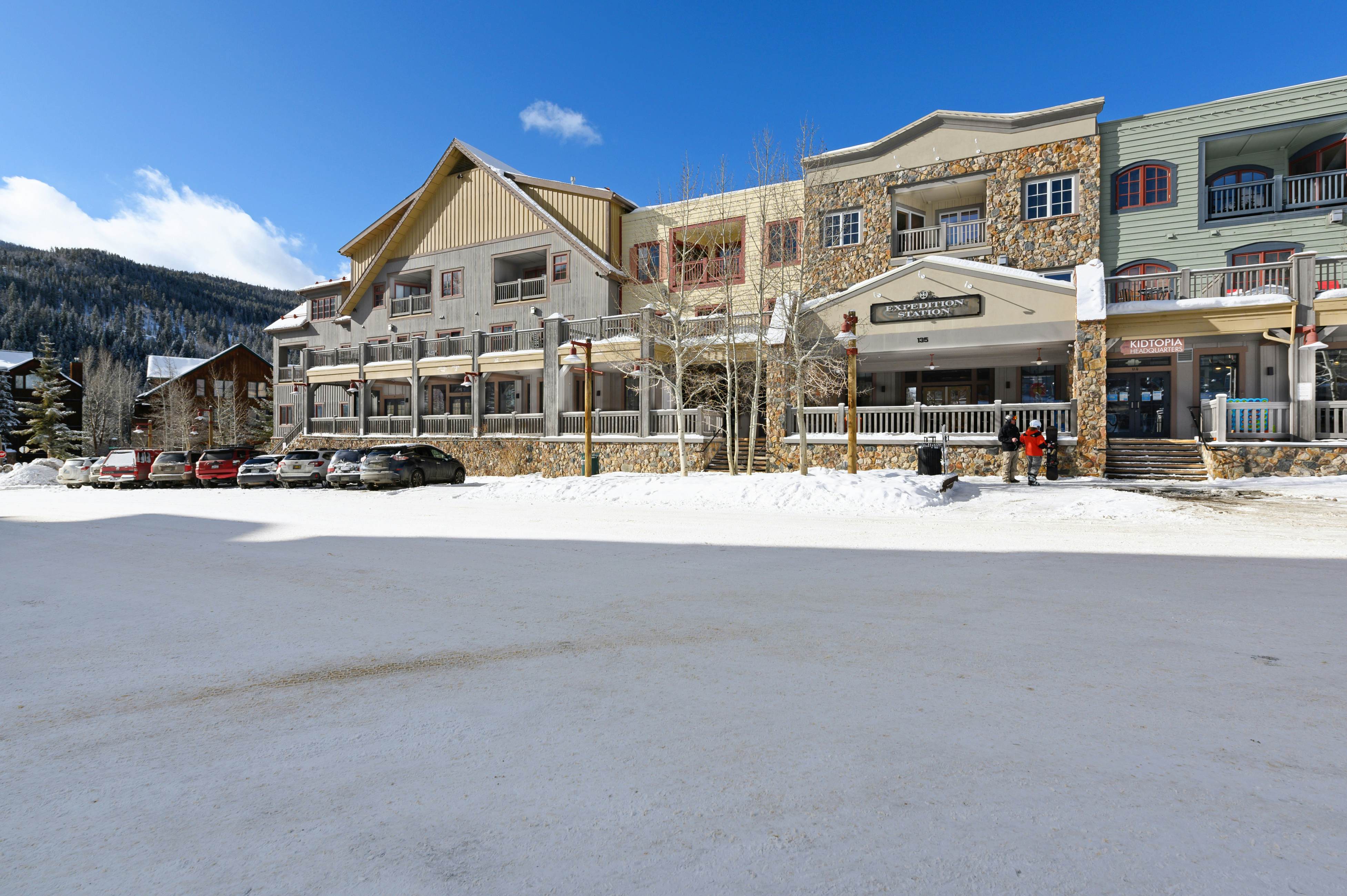 Expedition Station 8615 2 BD Keystone, CO Vacation Rental Vacasa