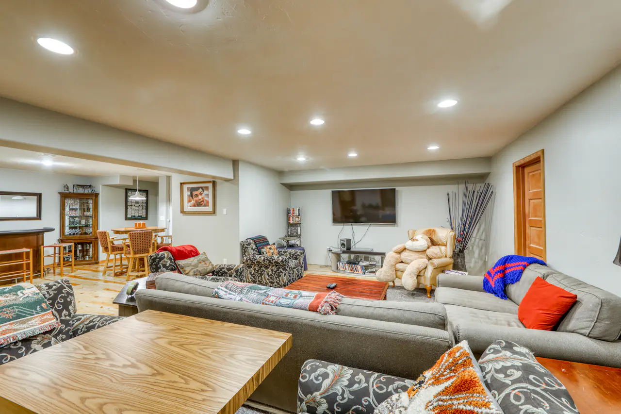 Timberwolf on Cotton Ranch 5 BD Vacation Rental in Gypsum, CO Vacasa