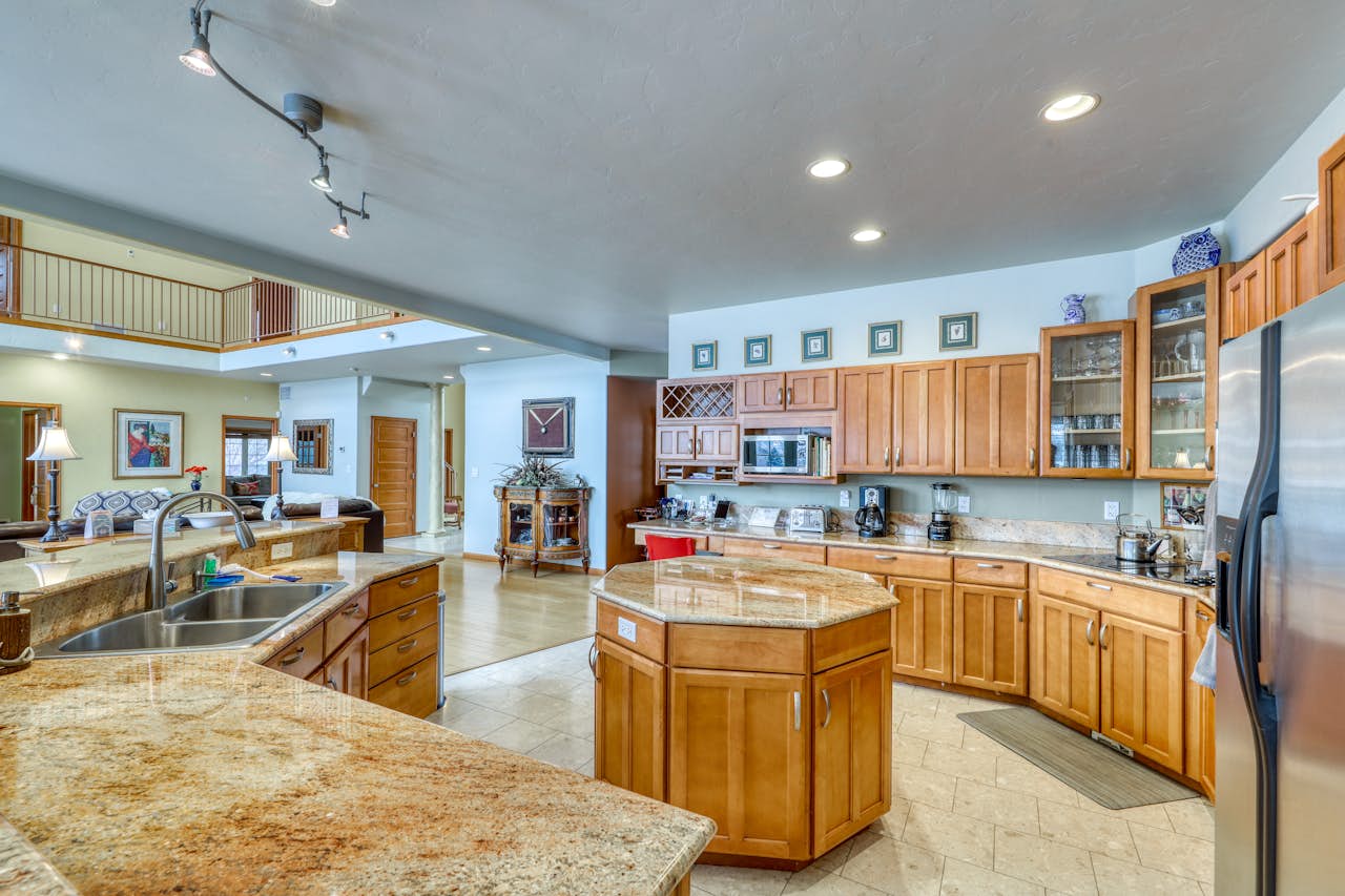 Timberwolf on Cotton Ranch 5 BD Vacation Rental in Gypsum, CO Vacasa