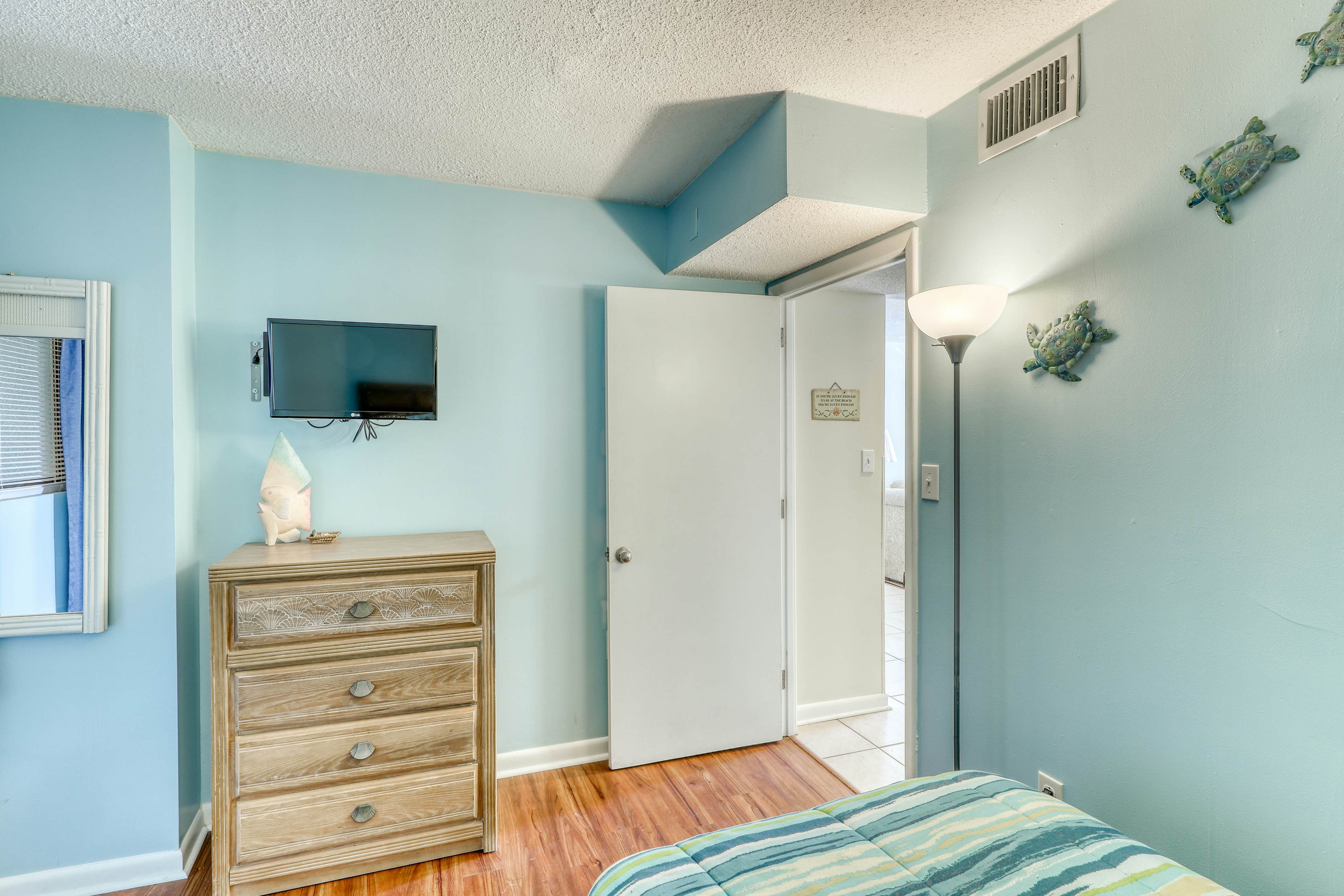 Sands Beach Club 1127