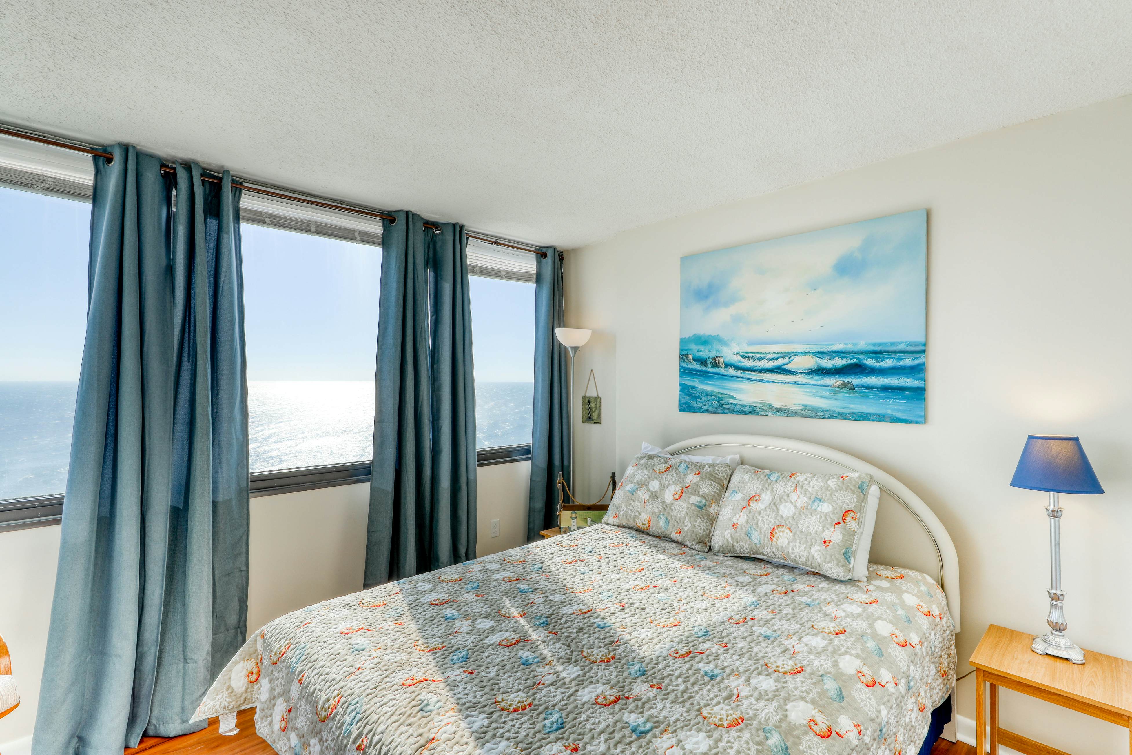 Sands Beach Club 1127