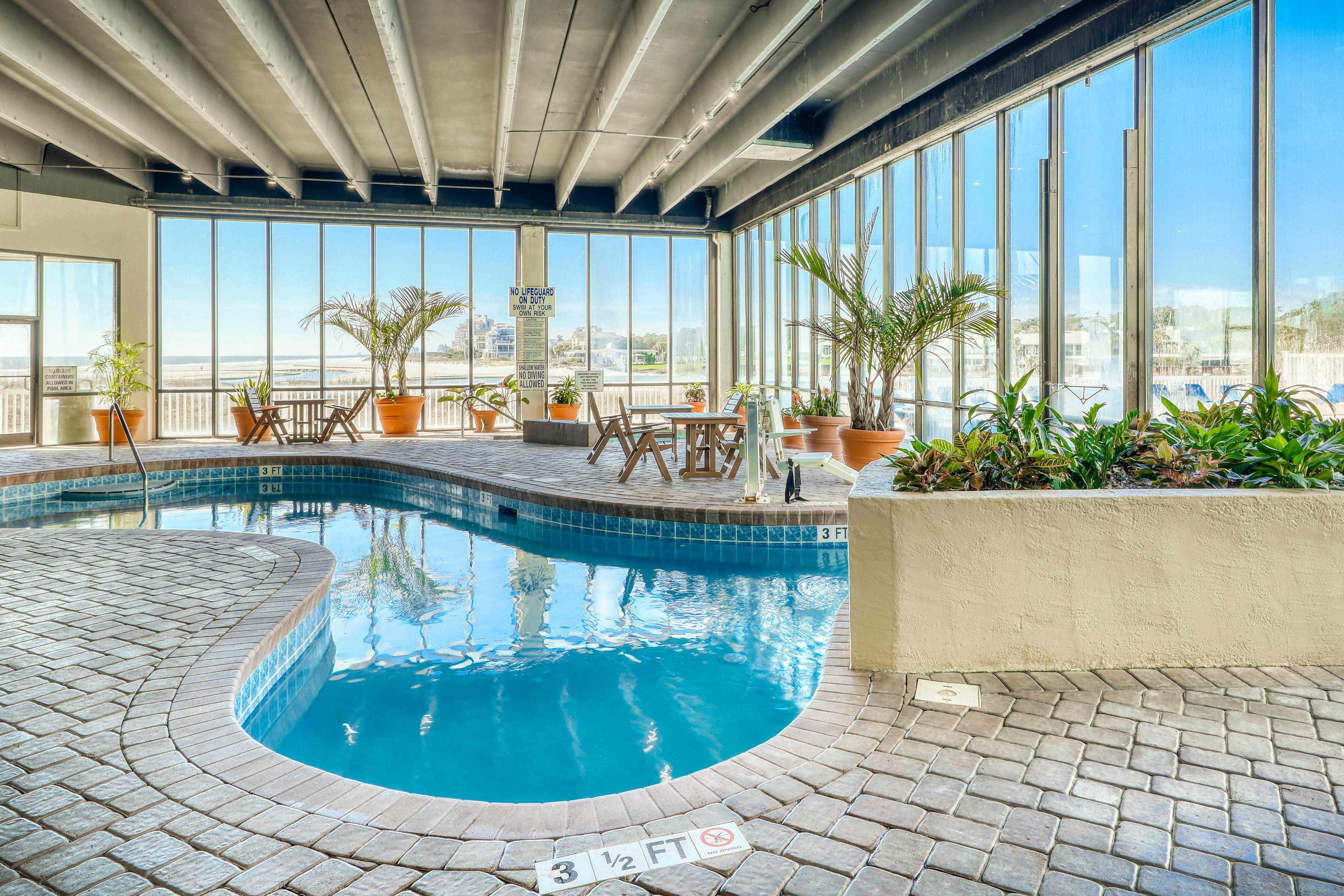 Sands Beach Club 1127