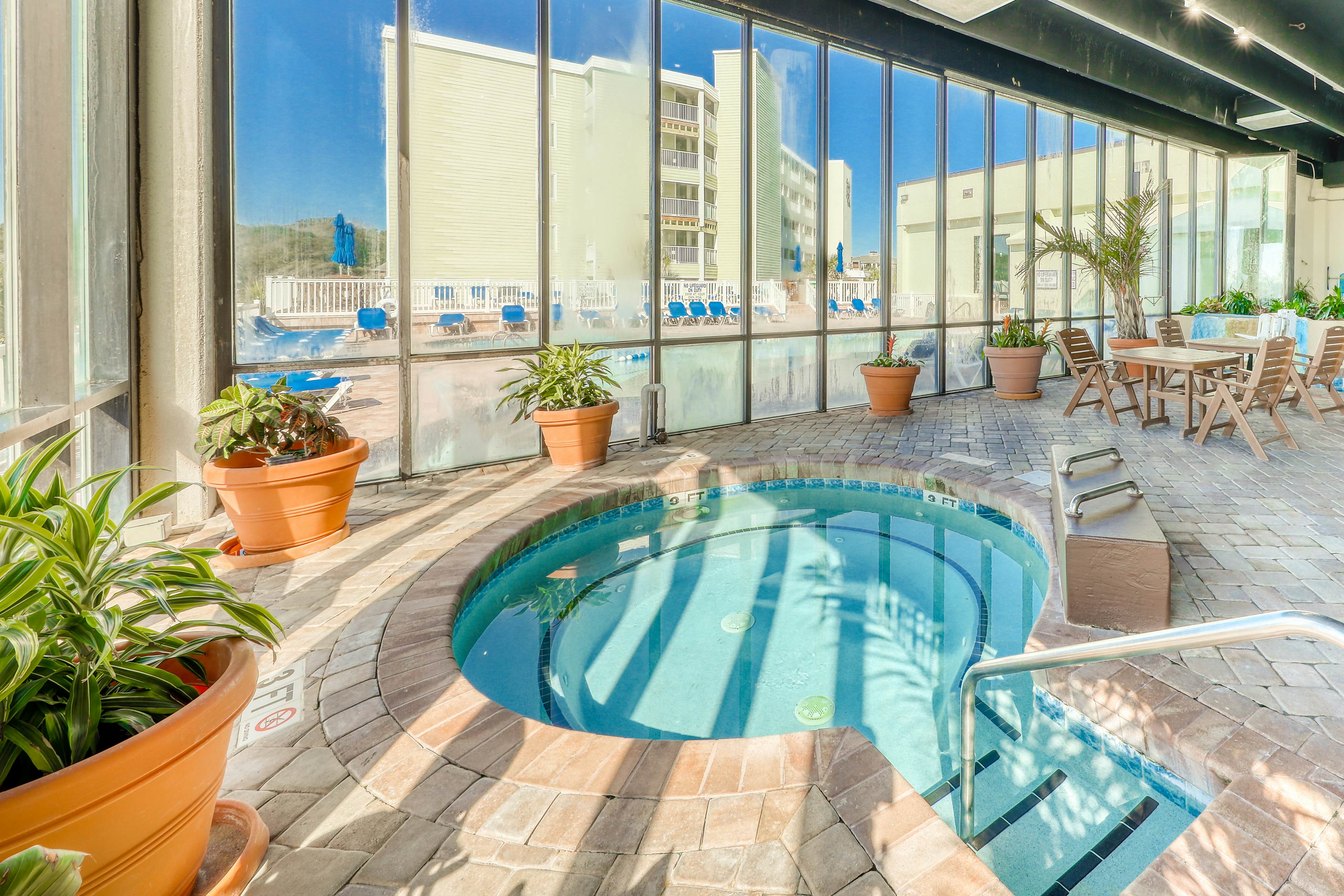 Sands Beach Club 1127