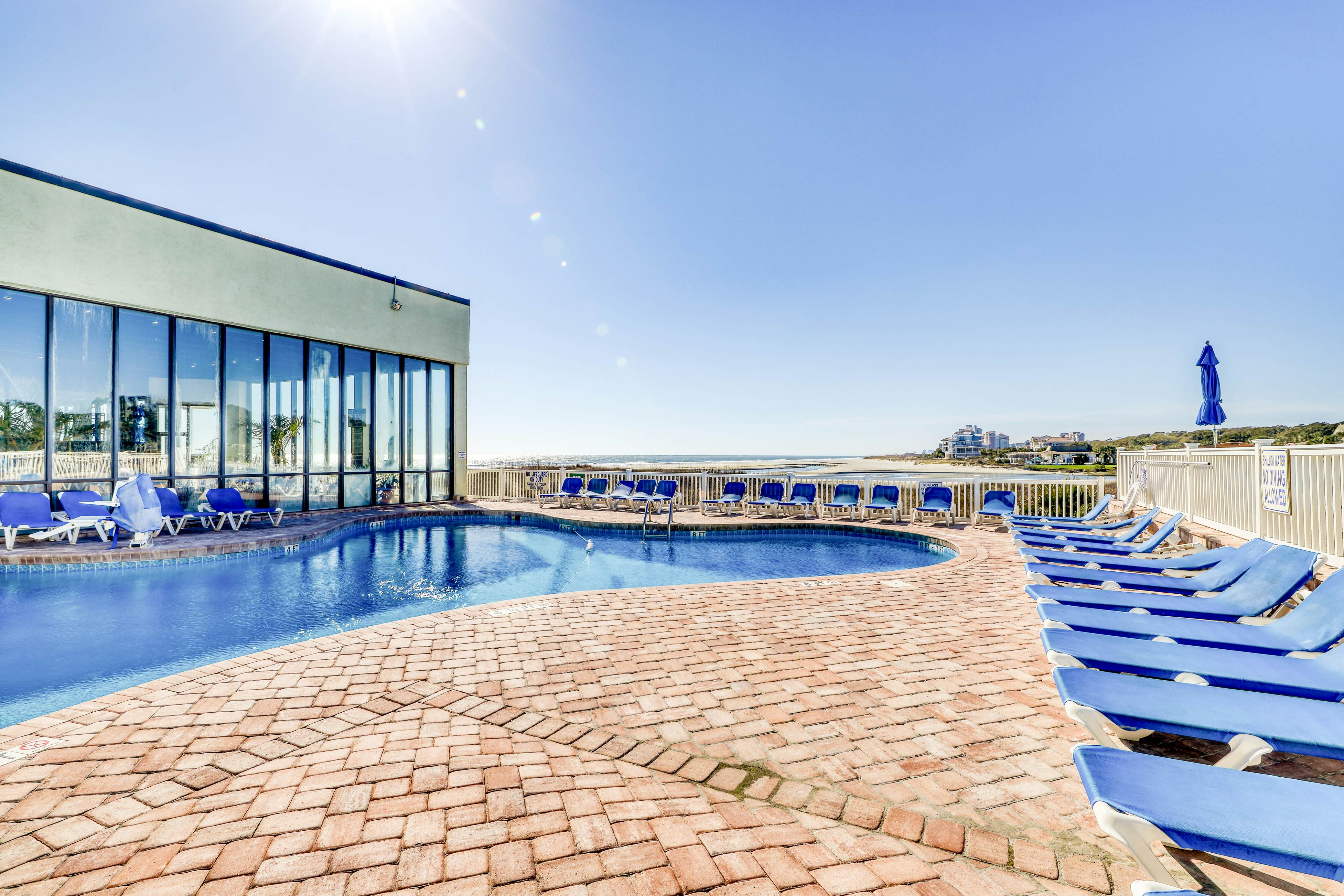 Sands Beach Club 1127