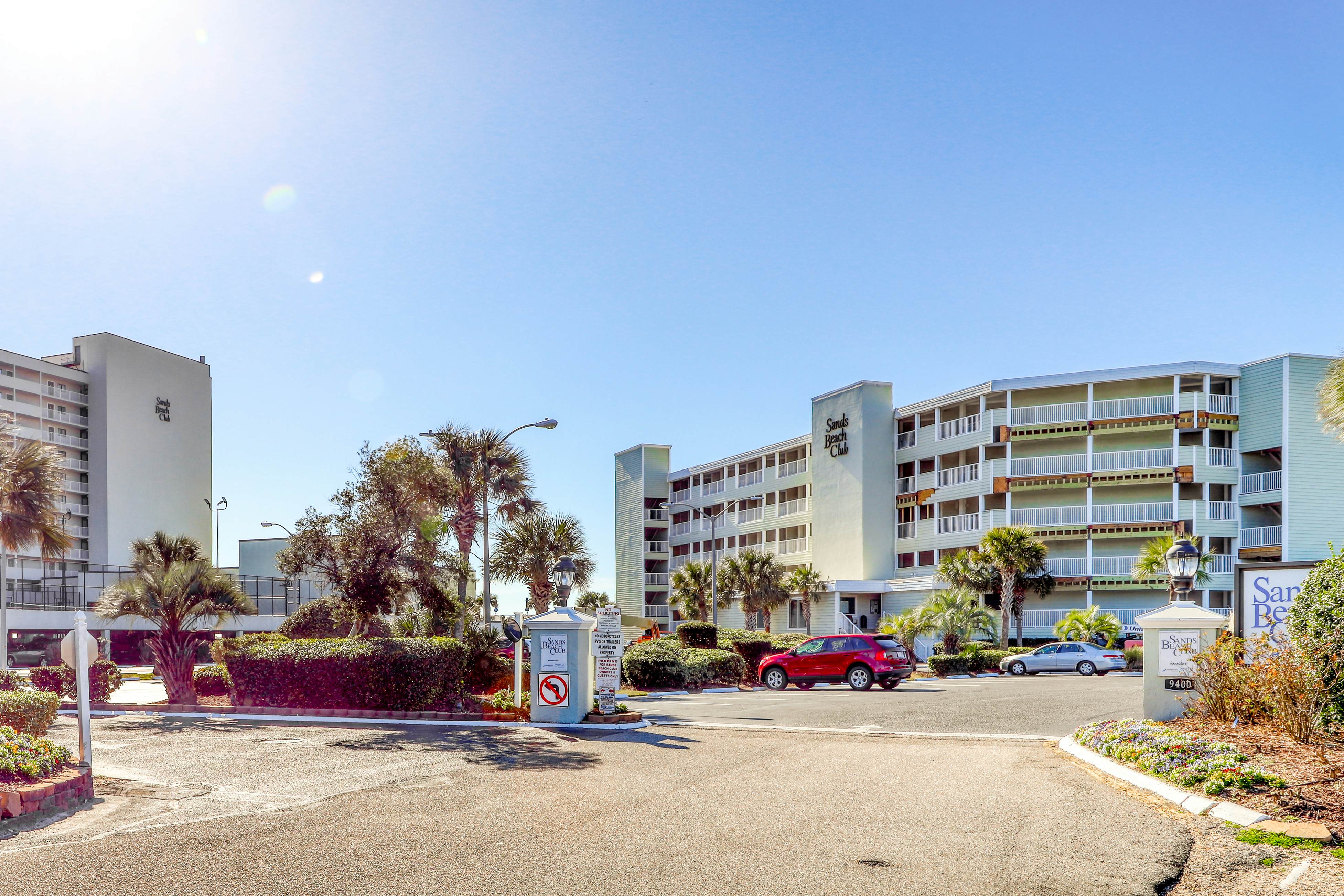 Sands Beach Club 1127