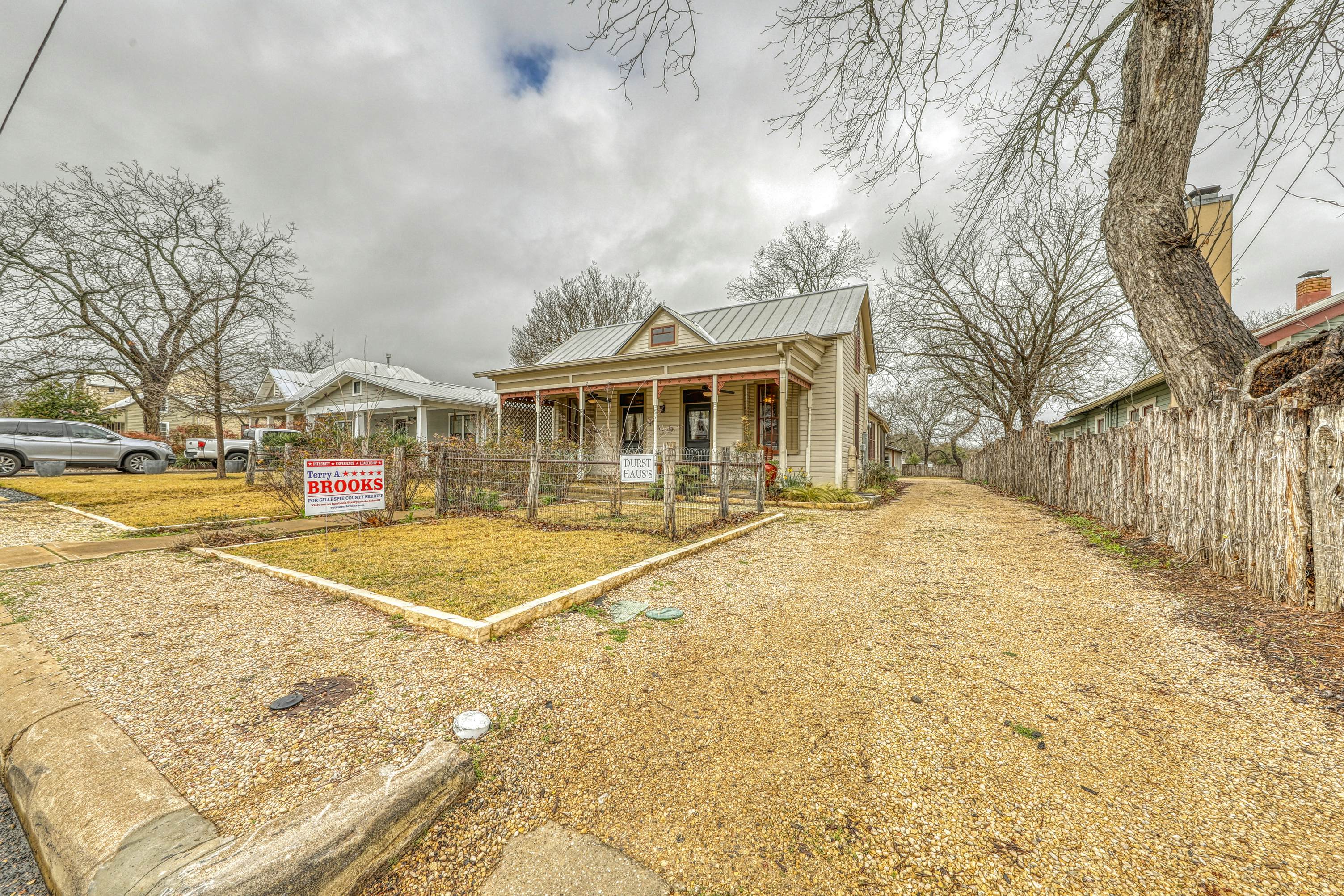 The Main House Durst Haus 2 BD Fredericksburg, TX Vacation Rental