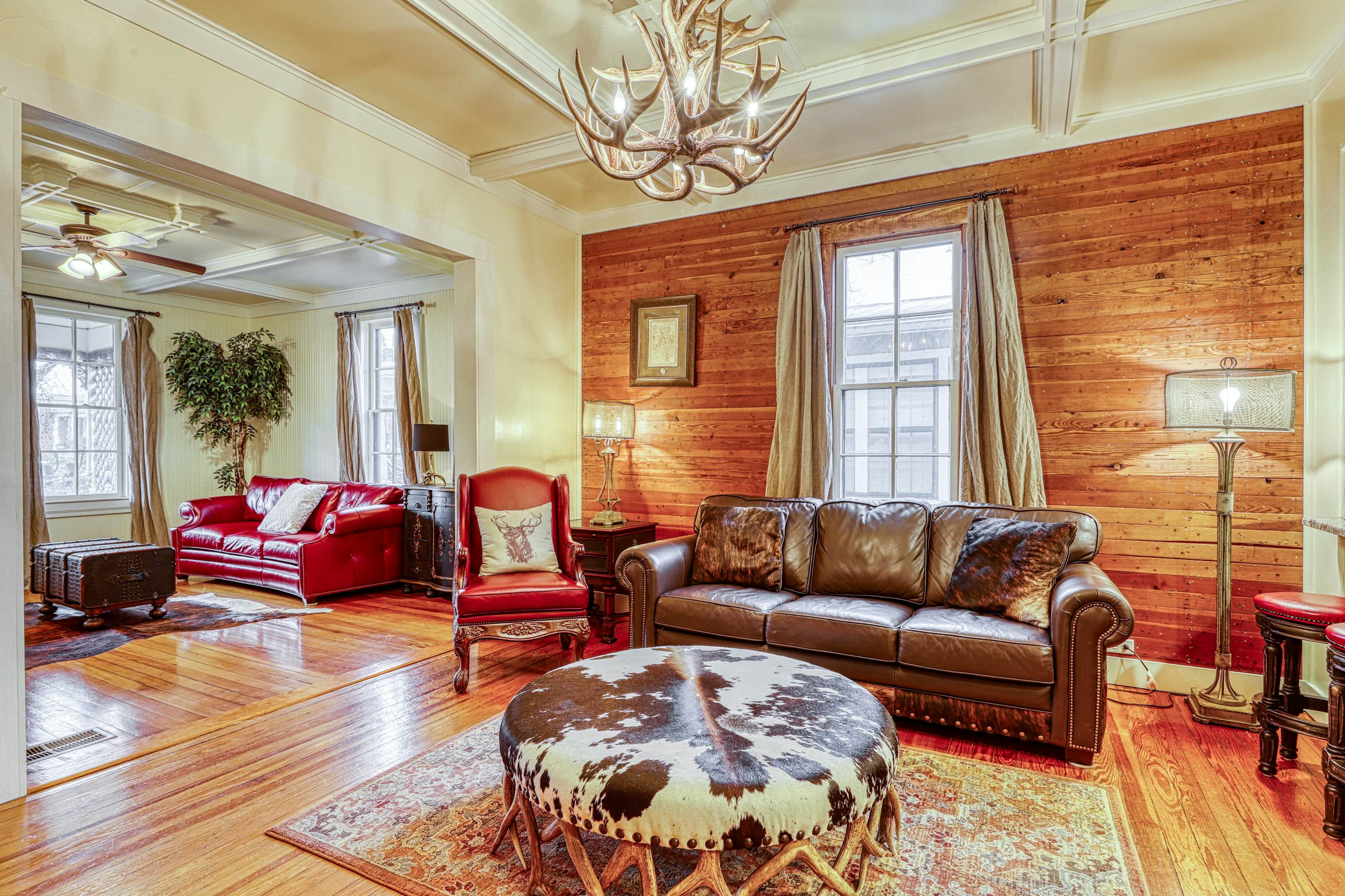 The Main House Durst Haus 2 BD Fredericksburg, TX Vacation Rental