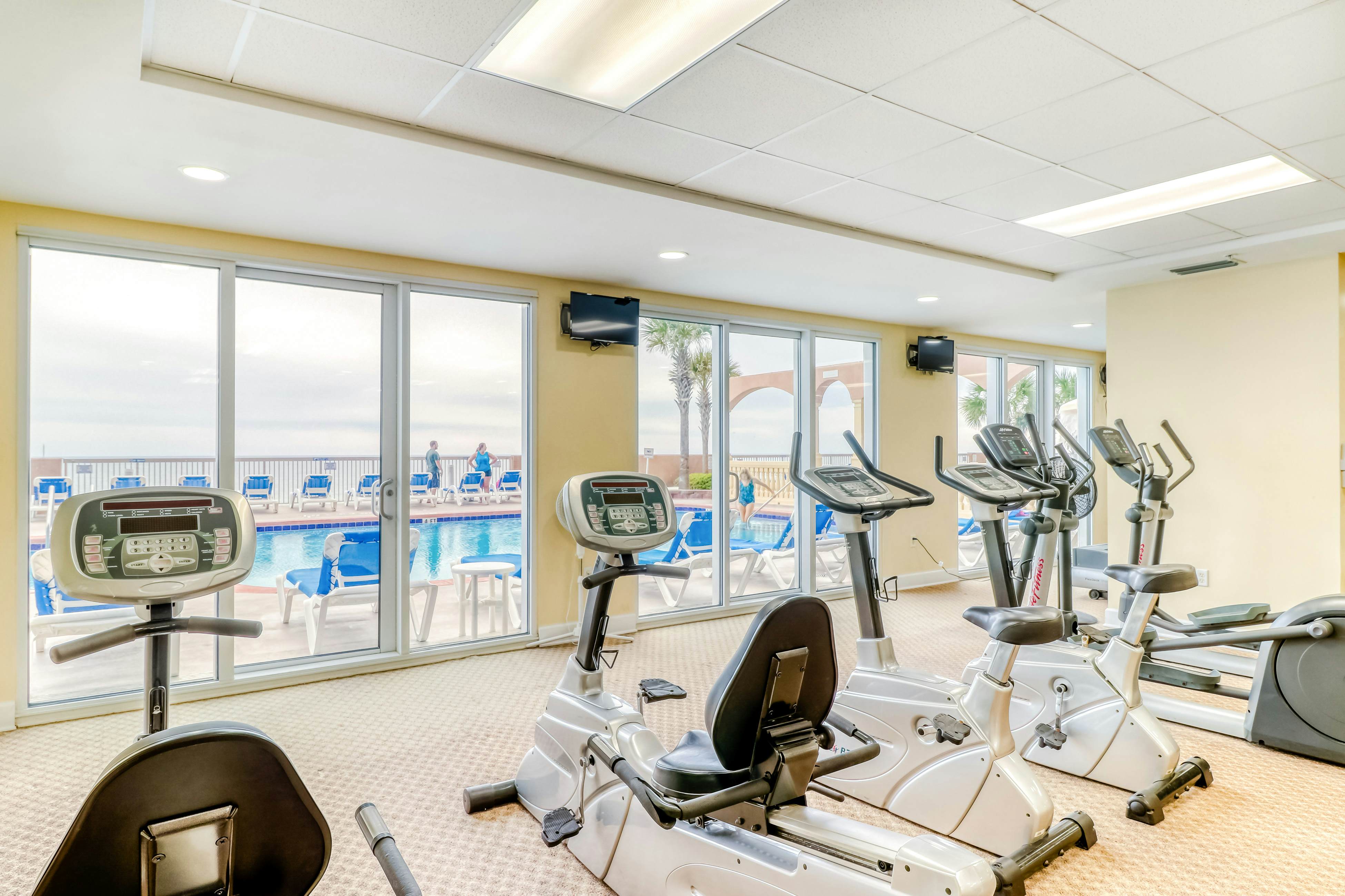 Sunrise Beach 2304 - Beachfront Condo