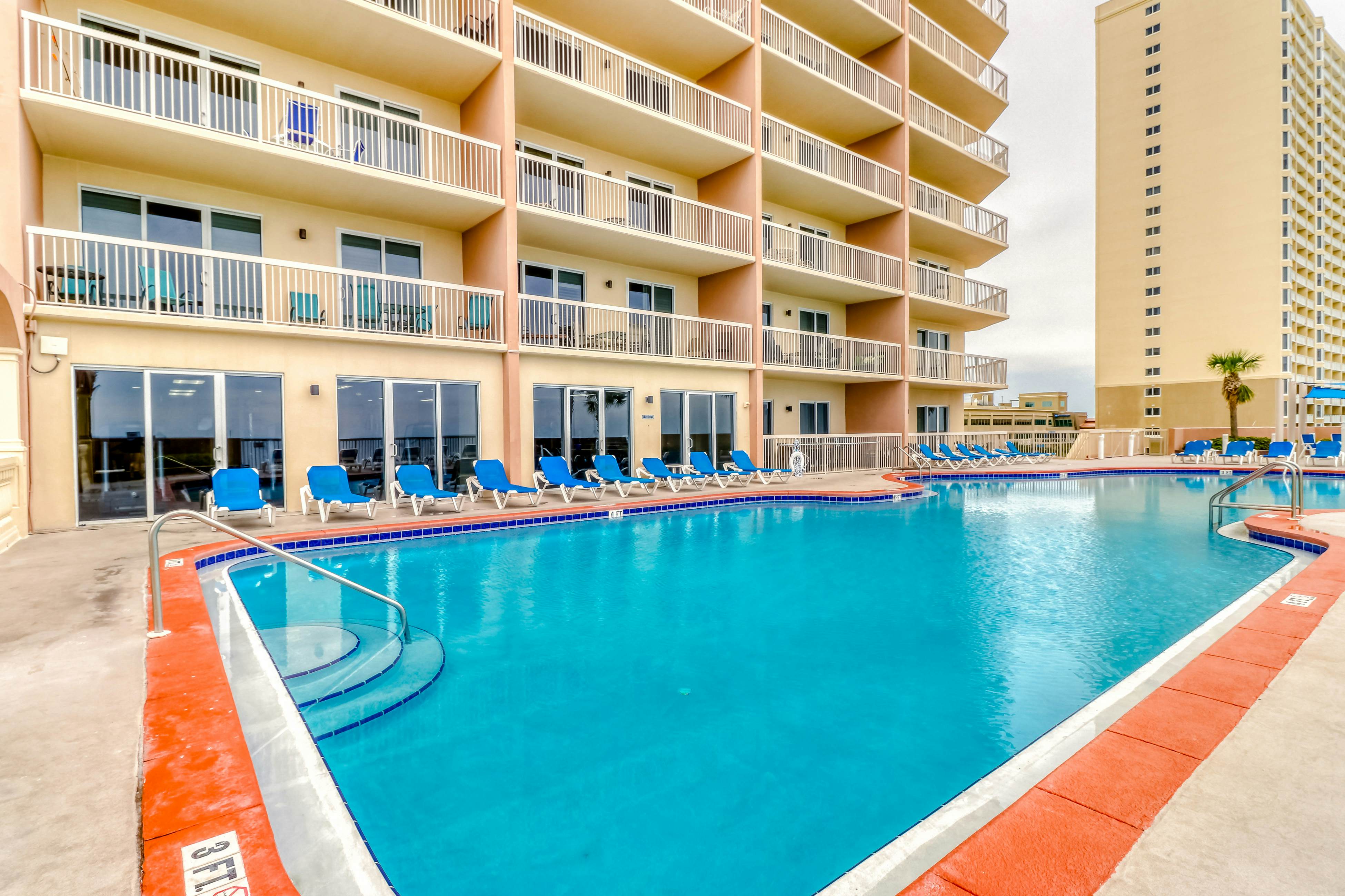 Sunrise Beach 2304 - Beachfront Condo