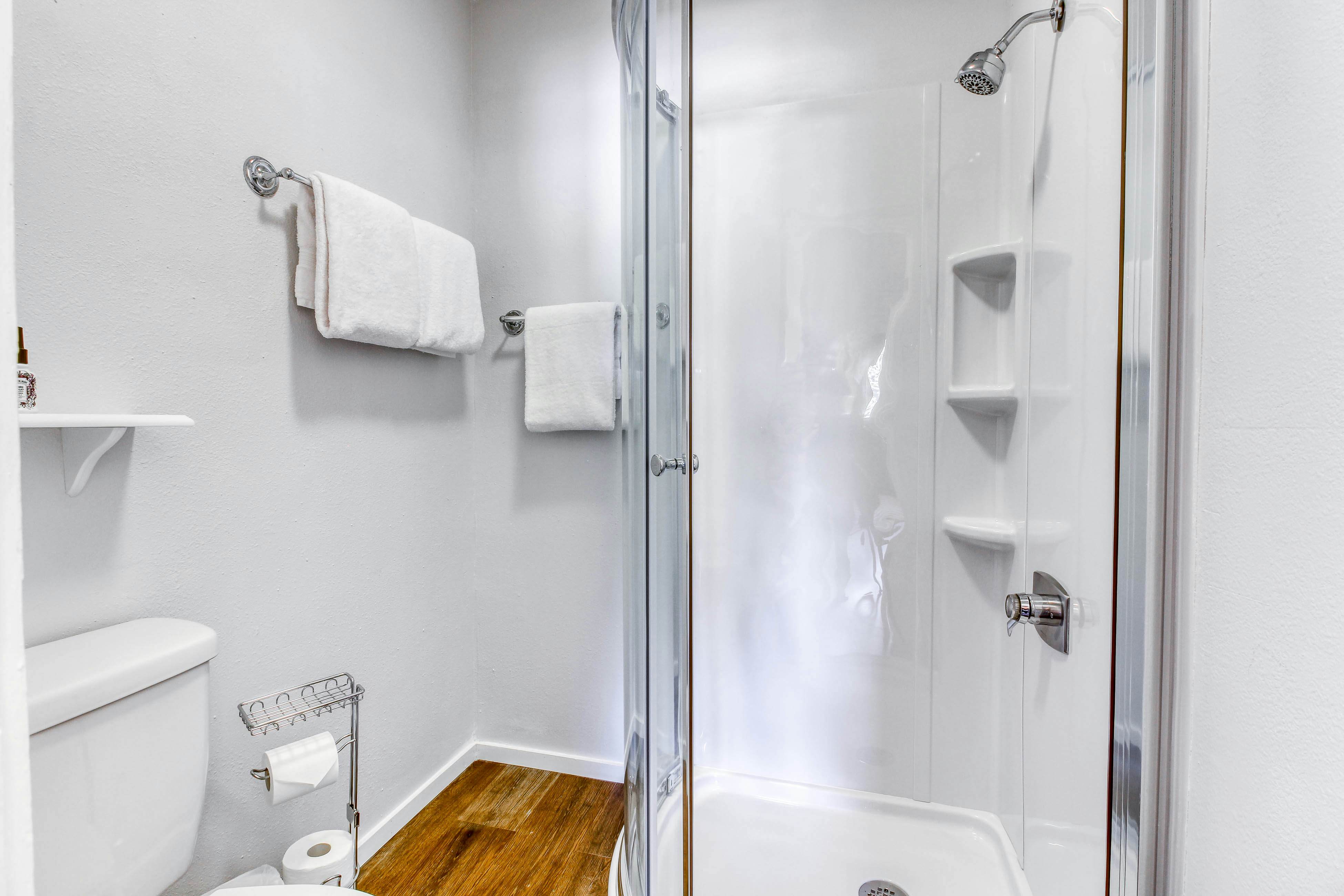 Elkhorn Escape - Renovated 2020