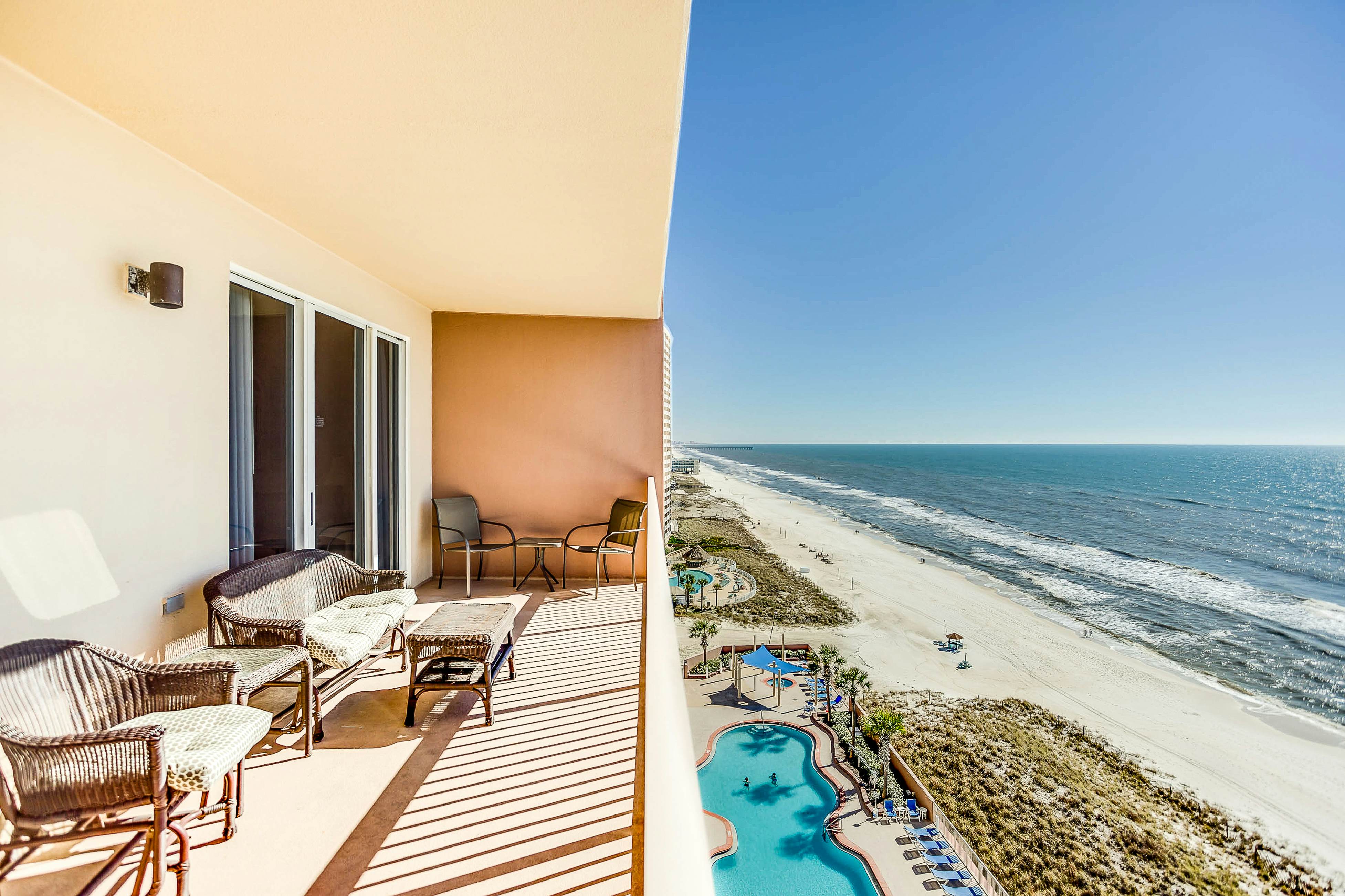 Sunrise Beach 1207 - Beachfront Condo