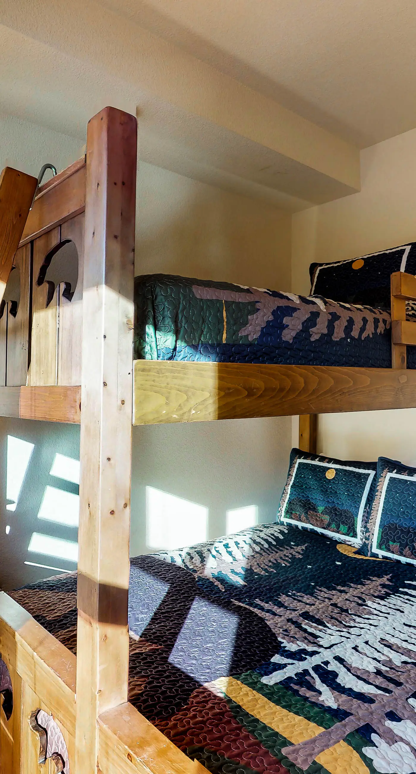 Tenderfoot Lodge 2621