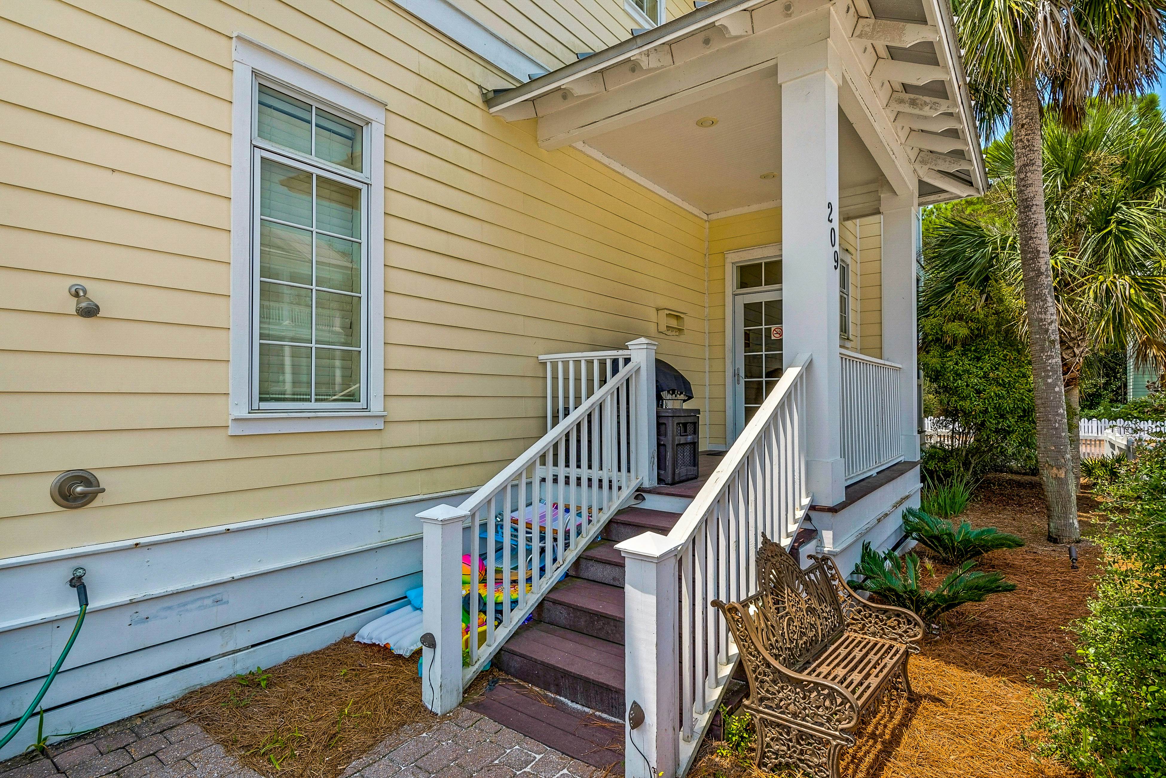 Carillon Beach 16 - Once Upon a Time