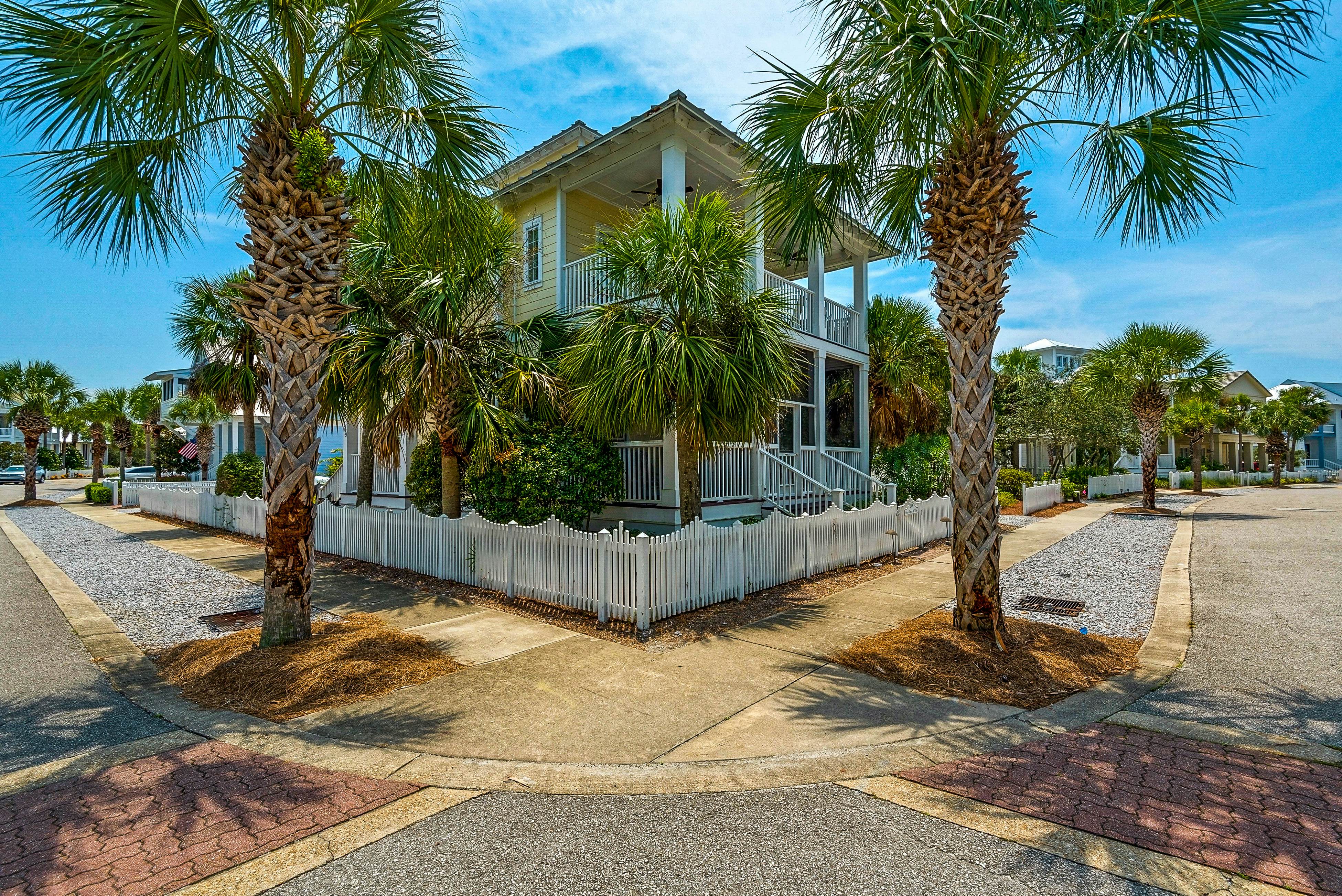 Carillon Beach 16 - Once Upon a Time