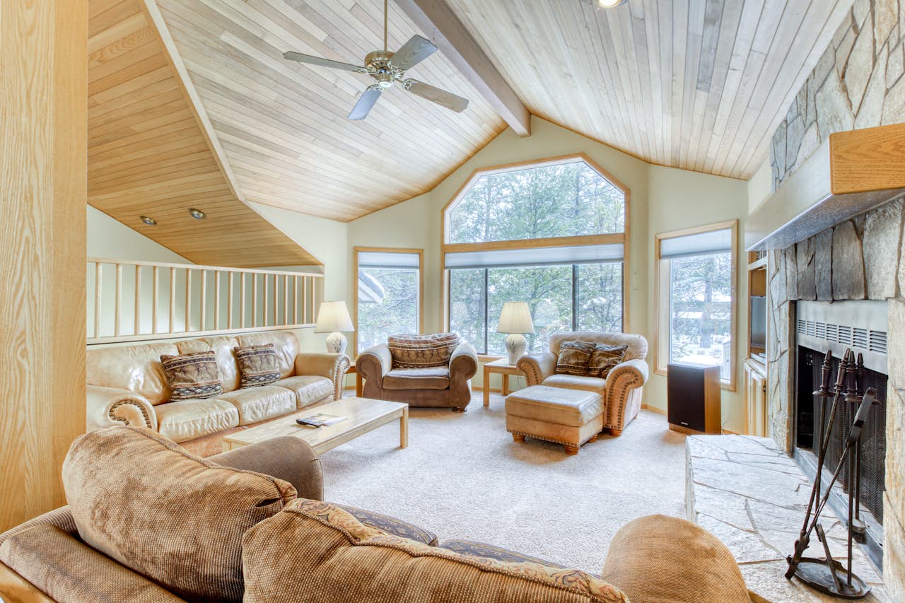 Cherrywood Lane 14 3 BD Vacation Rental in Sunriver, OR Vacasa