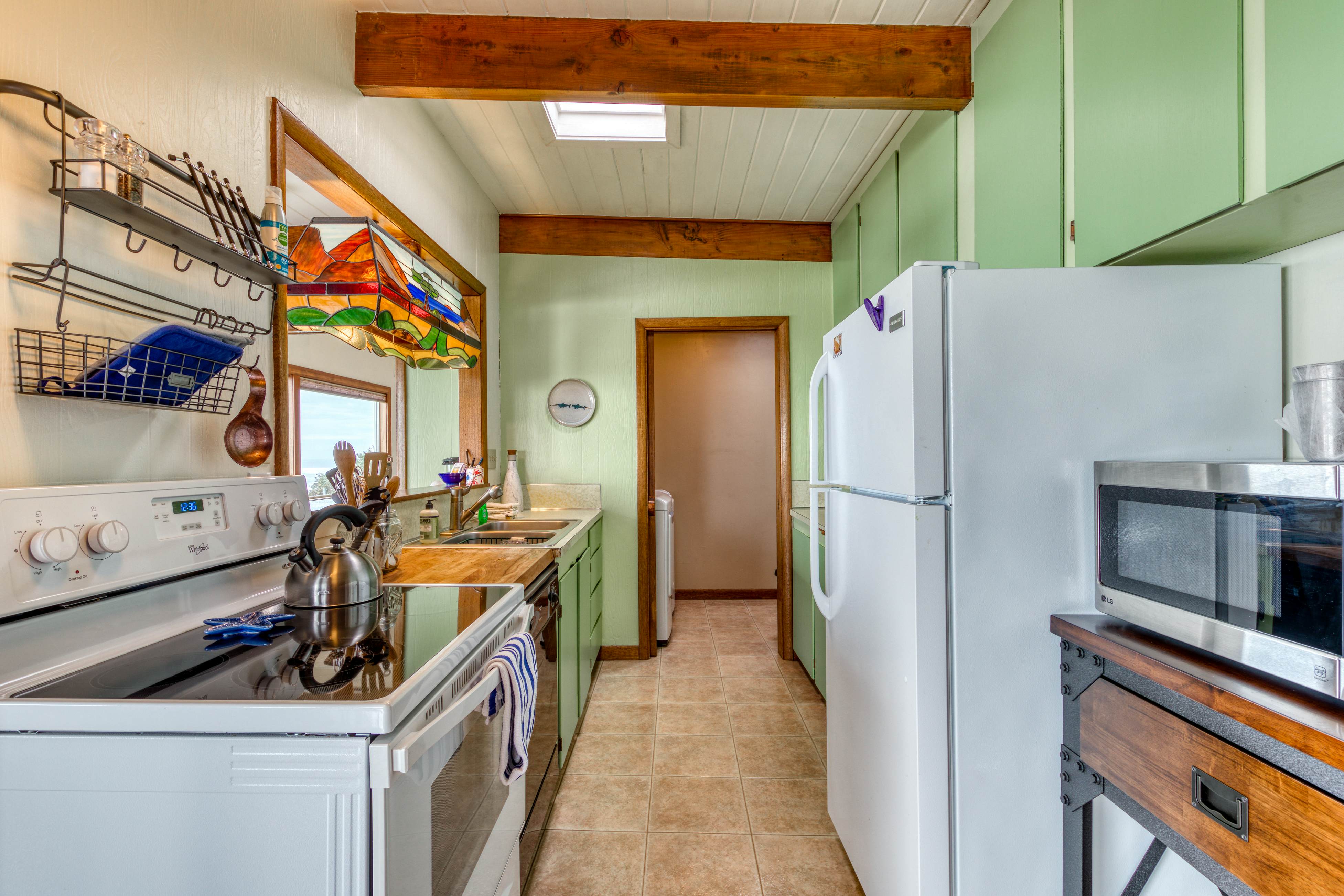 Cormorant's Crest 3 BD Seal Rock, OR Vacation Rental Vacasa