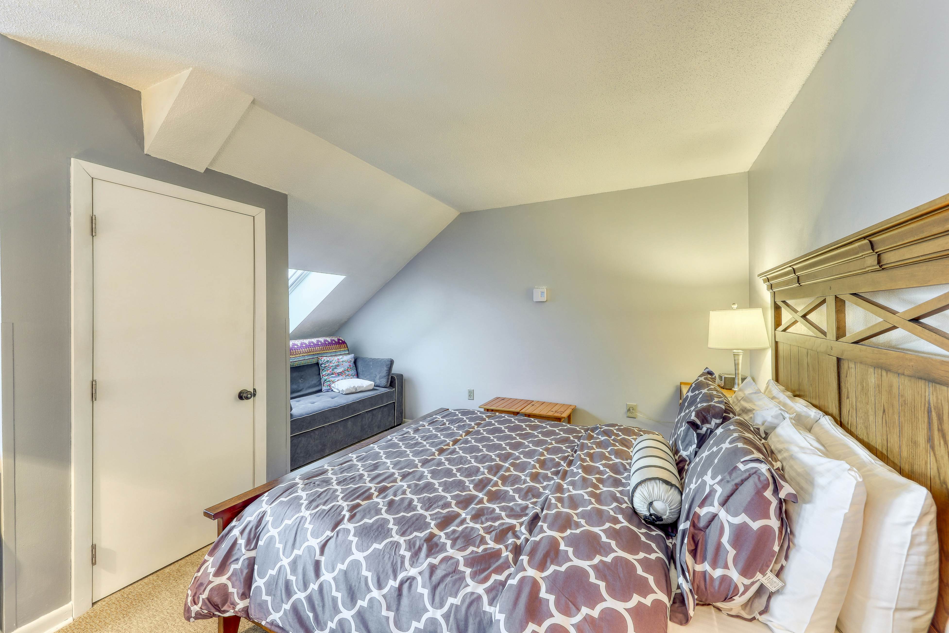 Mountain Green - 1F8