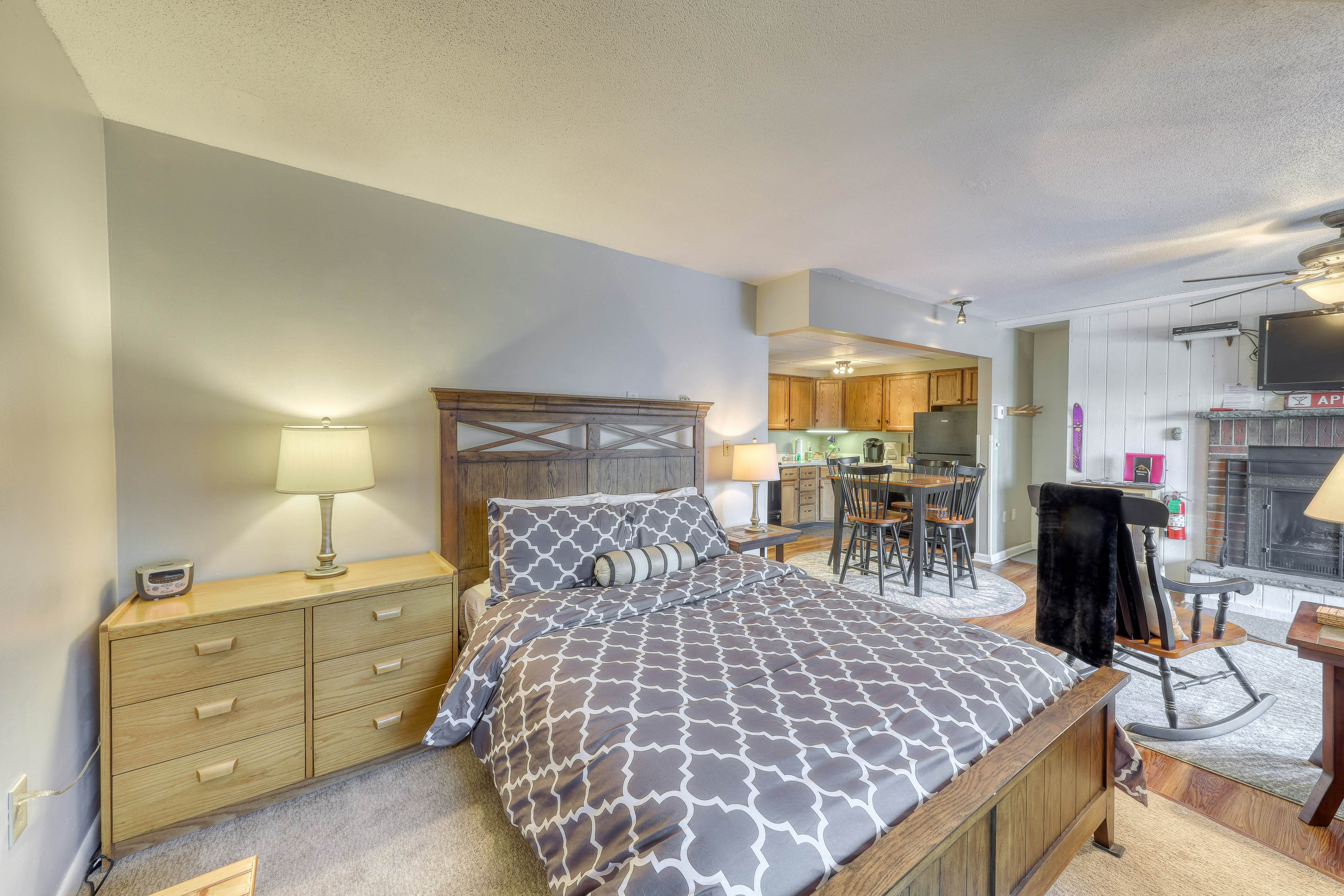 Mountain Green - 1F8