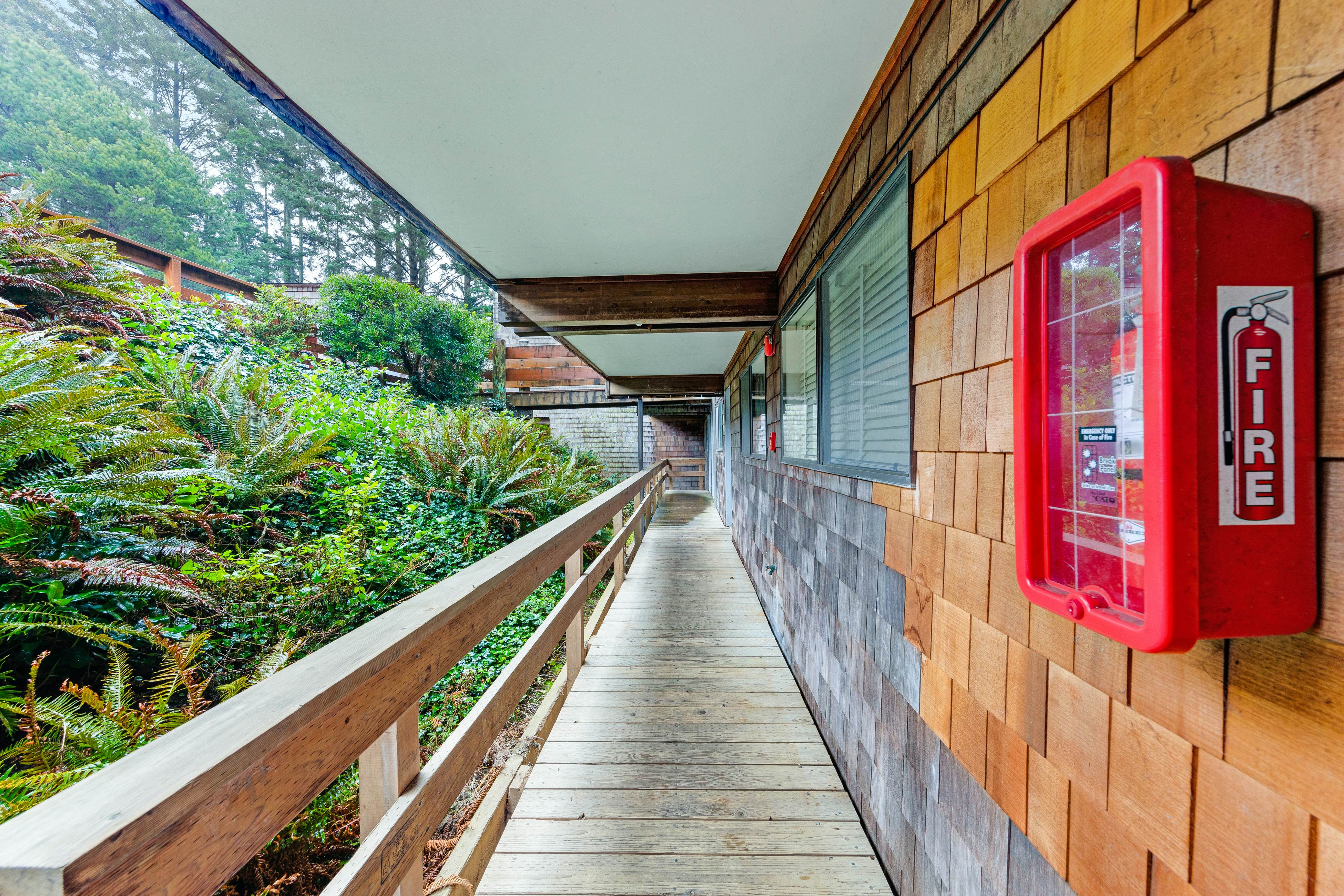 Embarcadero on the Water #G146