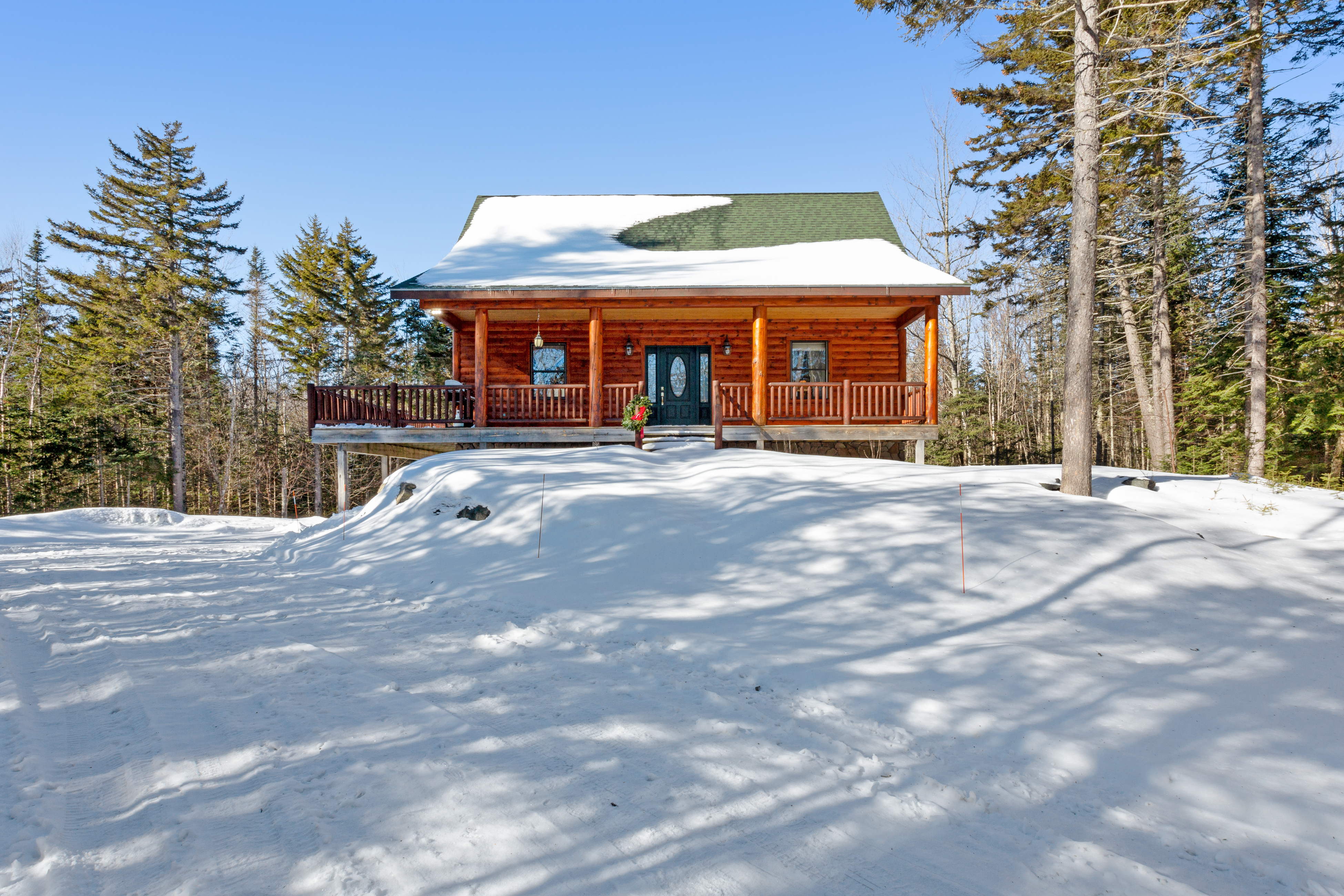 Moosehead Lake Cabins, Vacation Rentals | Professionally Cleaned | Vacasa