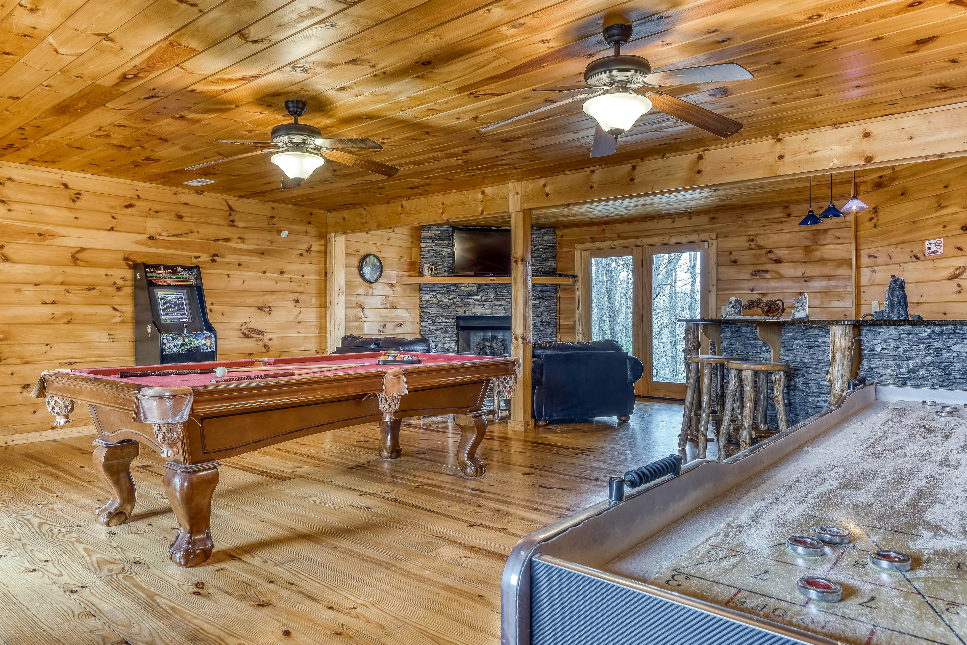 Black Bear Lodge | 4 BD Sevierville, TN Vacation Rental | Vacasa