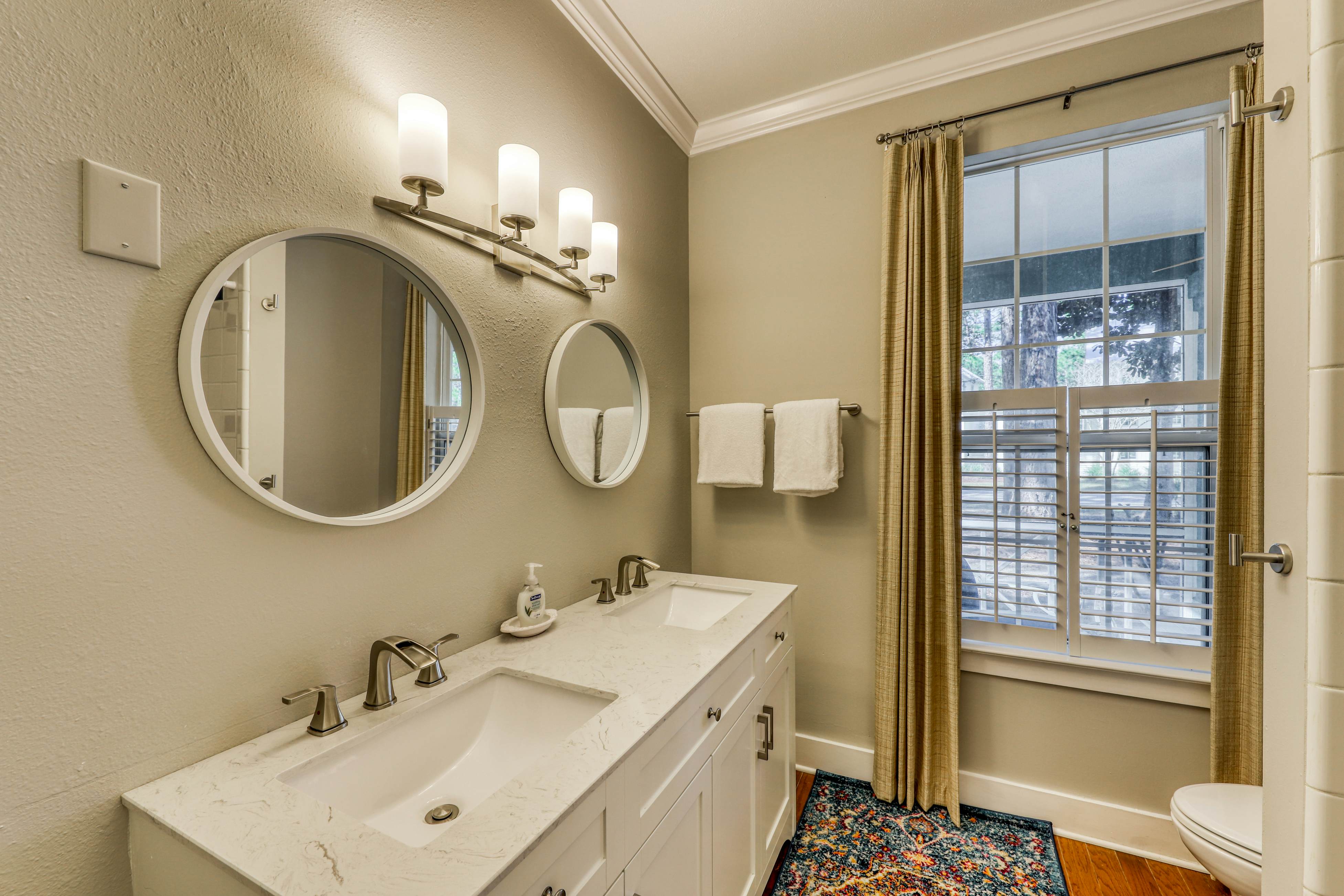 Seagrove Beach Barefoot Bliss 5 BD Santa Rosa Beach, FL Vacation