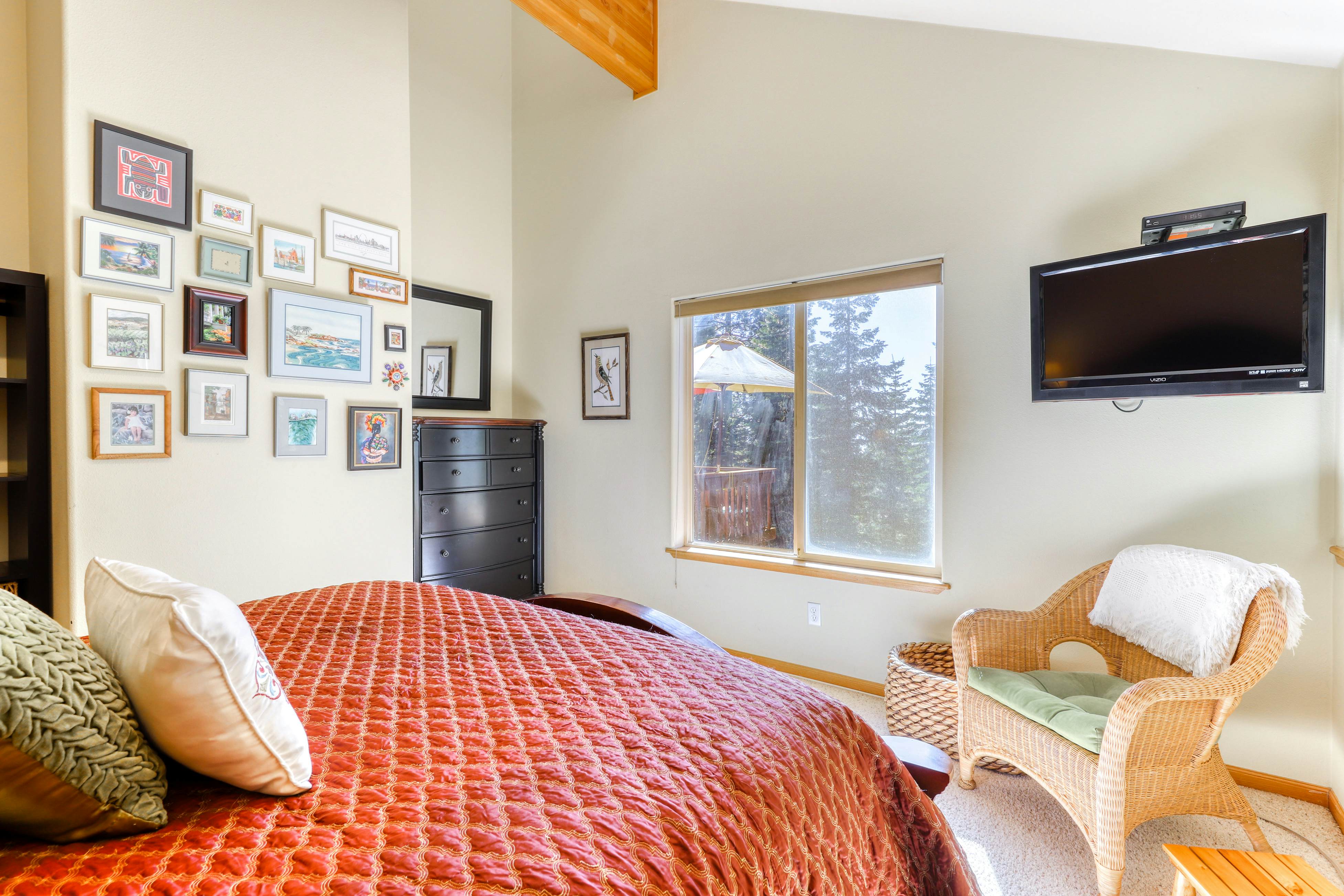 Kings Beach Family Getaway in the Trees 4 BD Kings Beach, CA Vacation