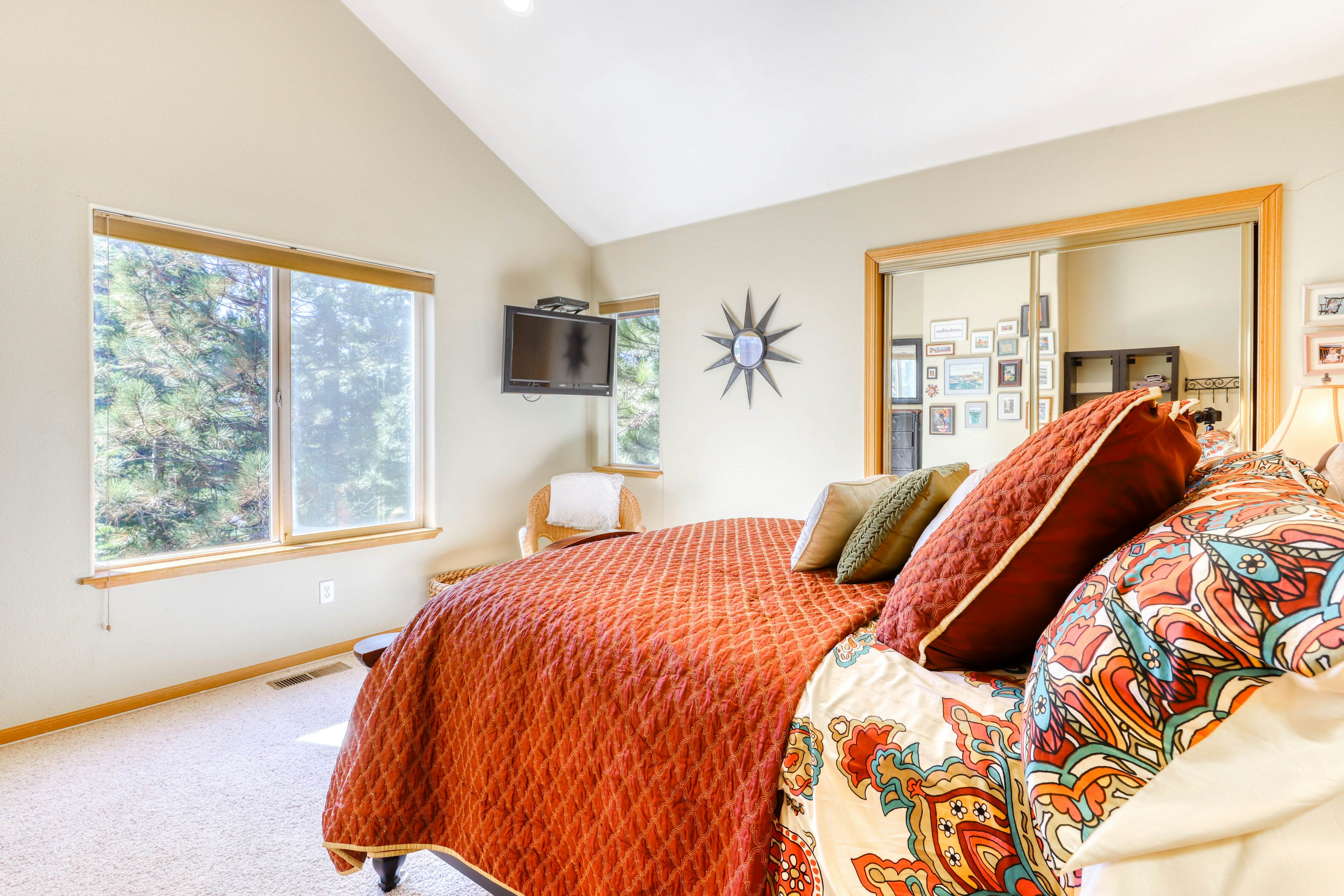 Kings Beach Family Getaway in the Trees 4 BD Kings Beach, CA Vacation