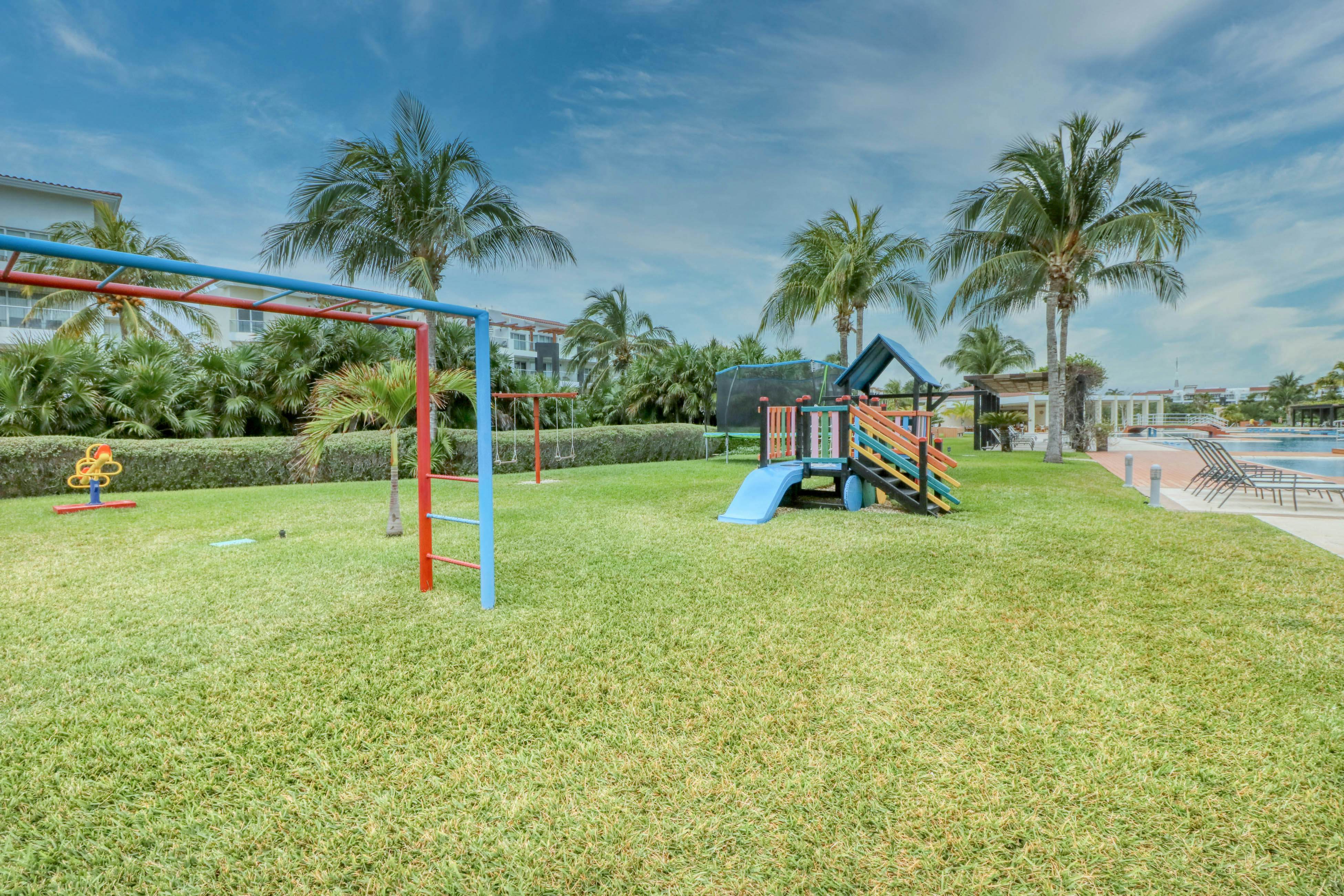 Gorgeous Oceanfront 115 Norte at Mareazul Beachfront