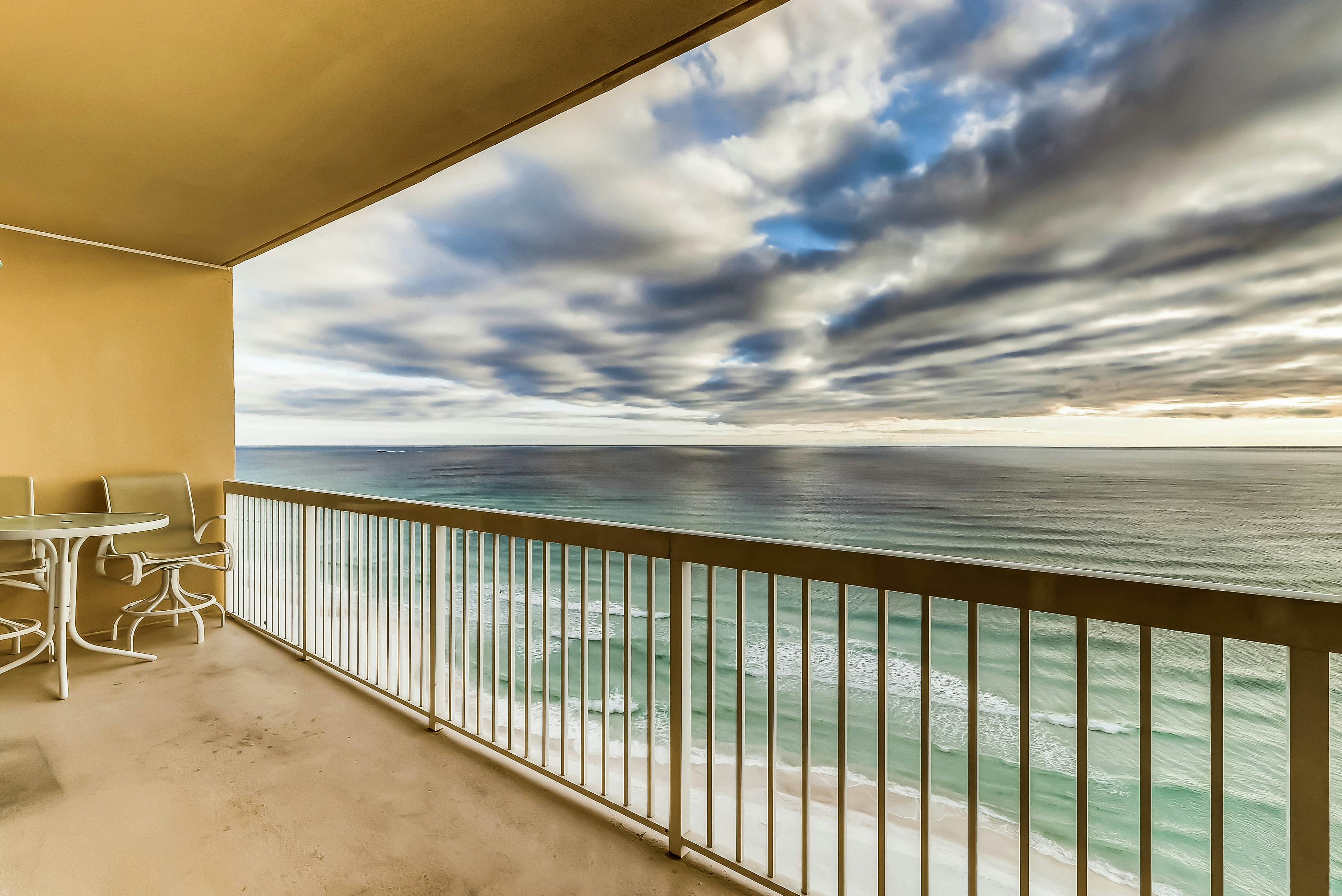 Seychelles Beach Resort 1305