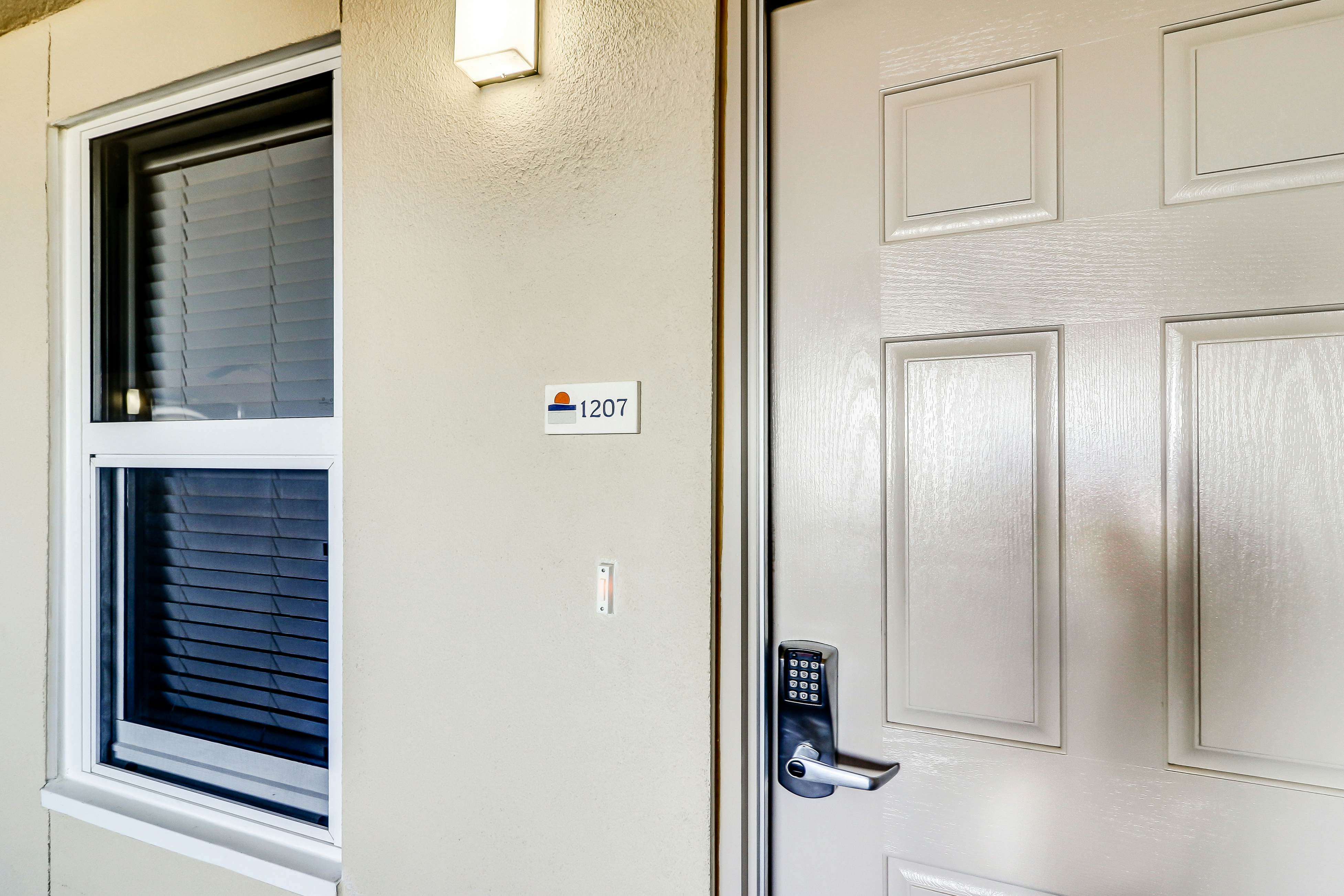 Sunrise Beach 1207 - Beachfront Condo