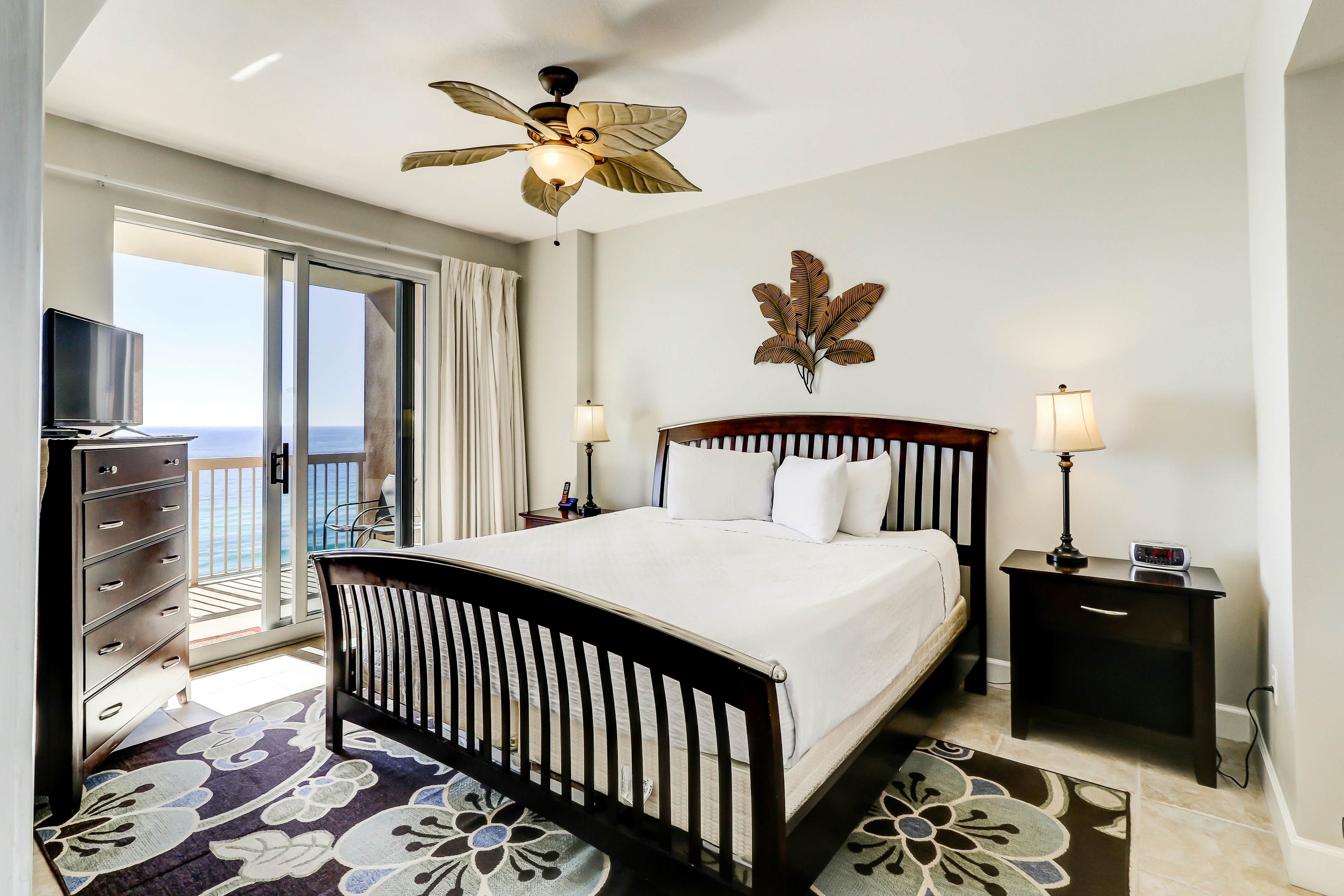 Sunrise Beach 1207 - Beachfront Condo