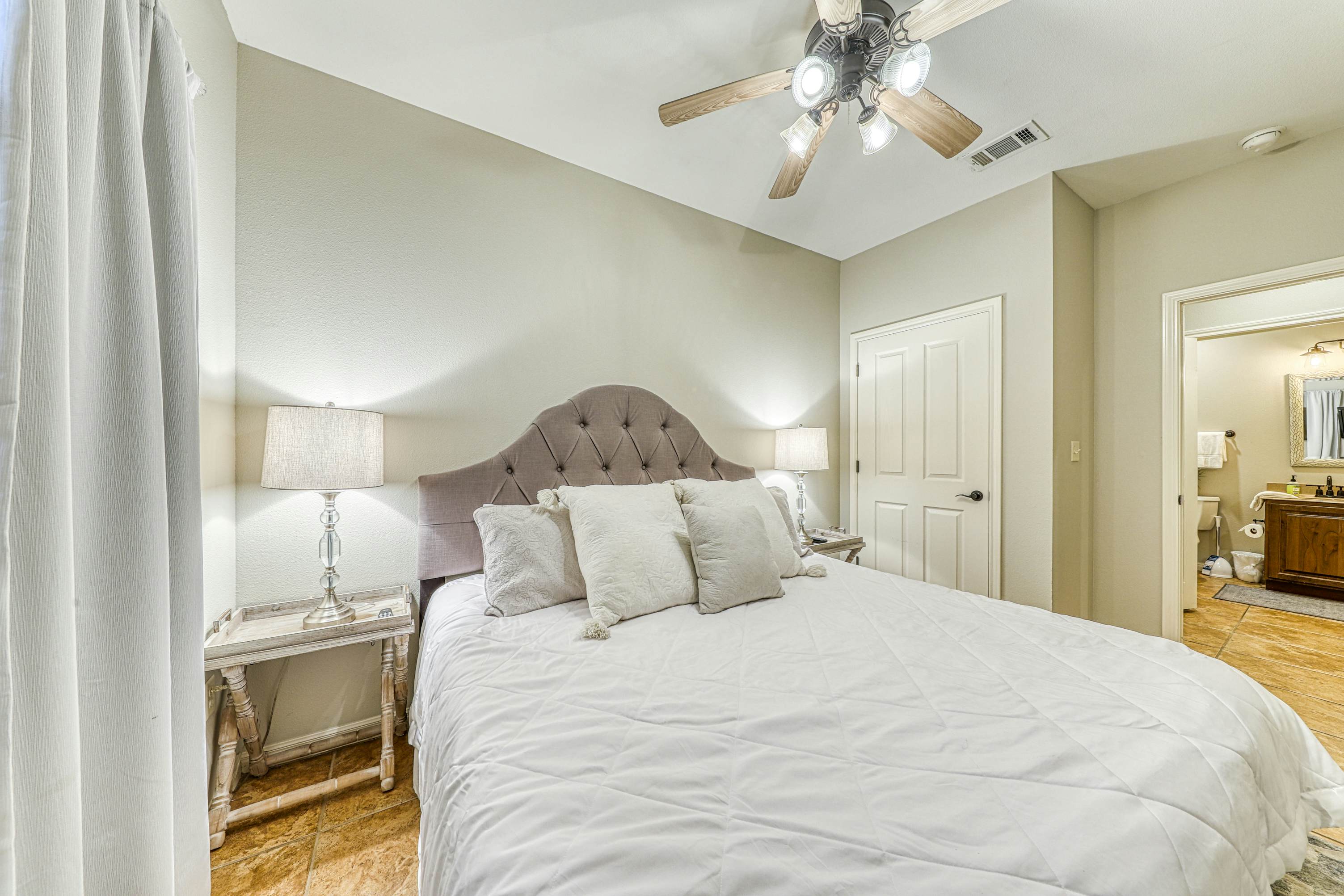 The Village at Gruene Unit 107 3 BD New Braunfels, TX Vacation