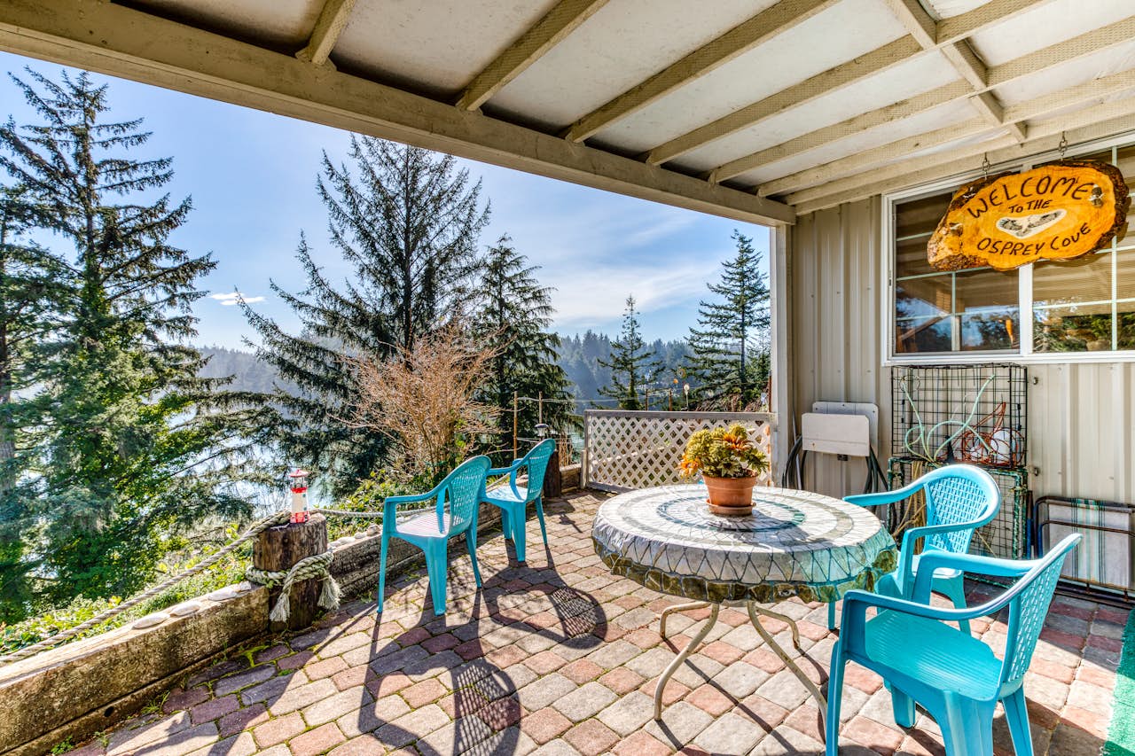 Osprey Cove 1 BD Vacation Rental in Charleston, OR Vacasa